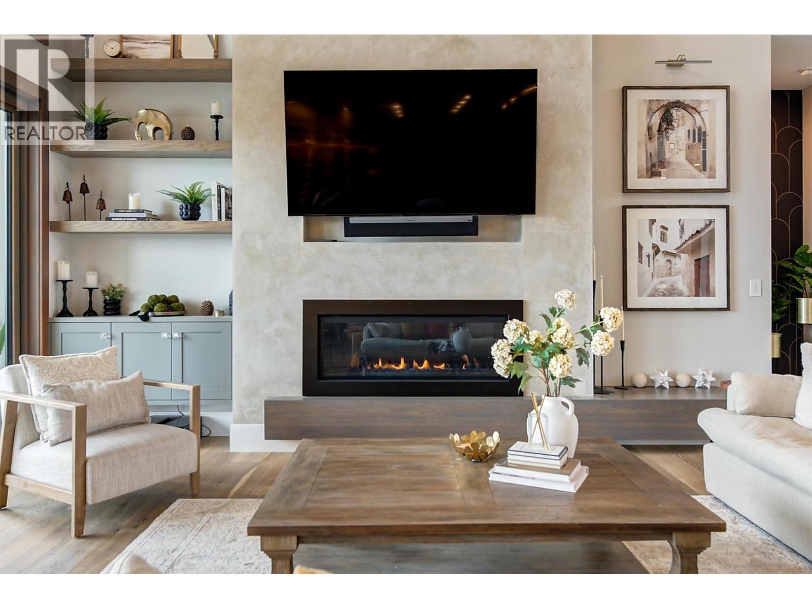 Picture for 1612 Vincent  Place https://www.cirrealty.ca/reb/bc/9/10363669_11.jpg