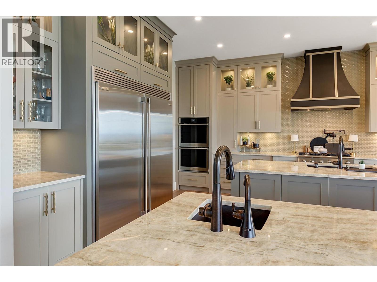 Picture for 1612 Vincent  Place https://www.cirrealty.ca/reb/bc/9/10363669_21.jpg