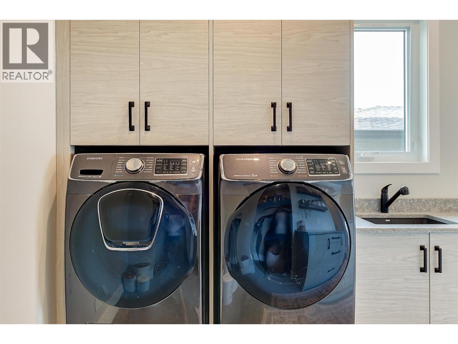 Picture for 1612 Vincent  Place https://www.cirrealty.ca/reb/bc/9/10363669_32.jpg