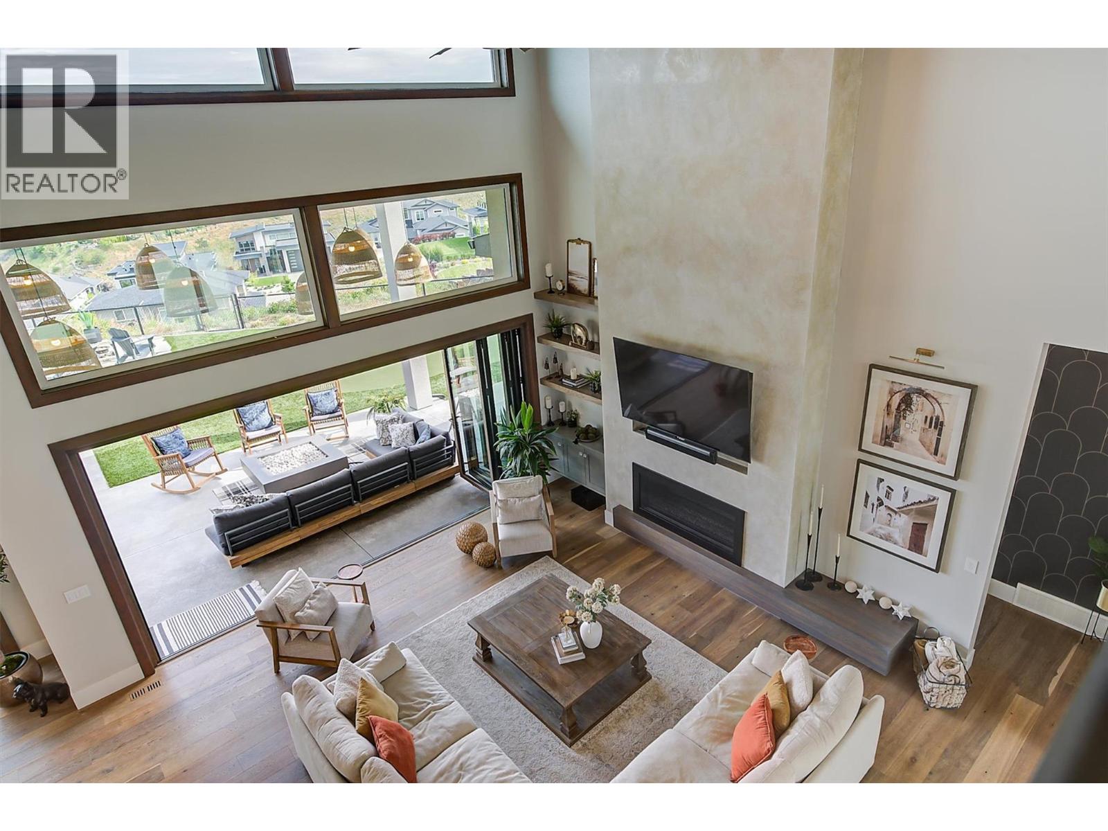 Picture for 1612 Vincent  Place https://www.cirrealty.ca/reb/bc/9/10363669_55.jpg