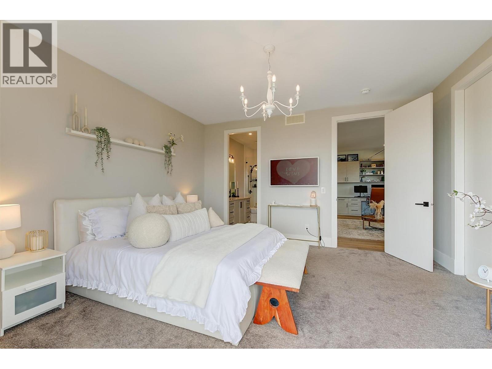 Picture for 1612 Vincent  Place https://www.cirrealty.ca/reb/bc/9/10363669_63.jpg