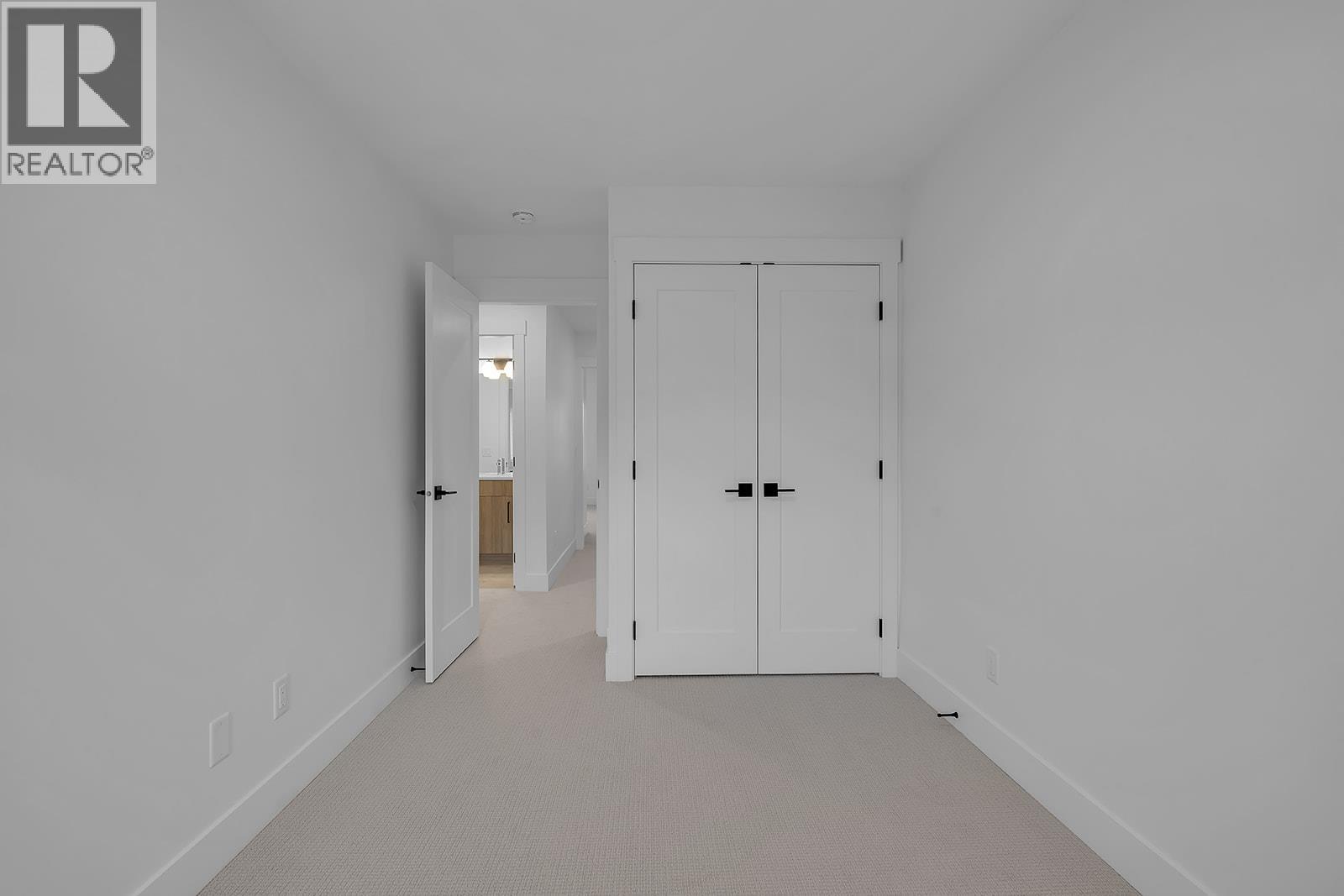 Picture for Unit #12, 2835 Canyon Crest  Drive https://www.cirrealty.ca/reb/bc/9/10363769_24.jpg