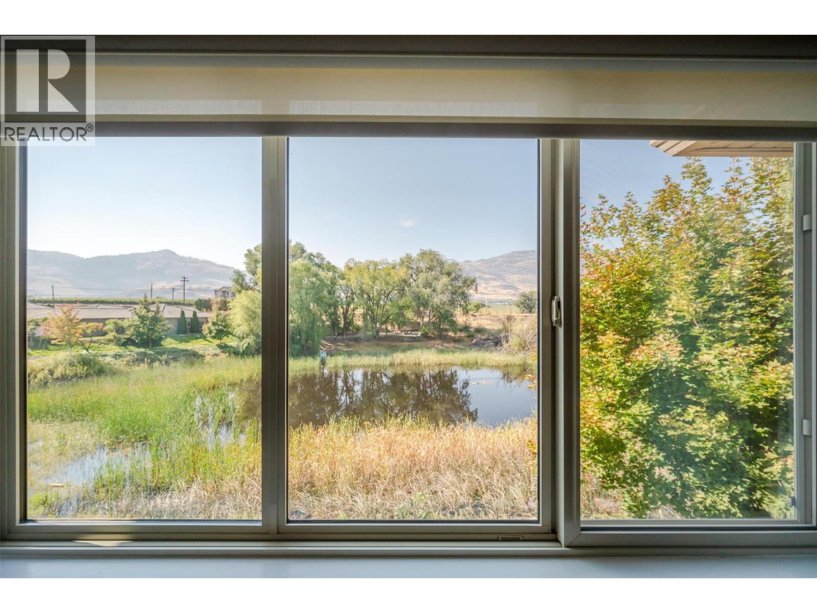 Picture for 3604 LOBELIA  Drive https://www.cirrealty.ca/reb/bc/9/10363869_39.jpg