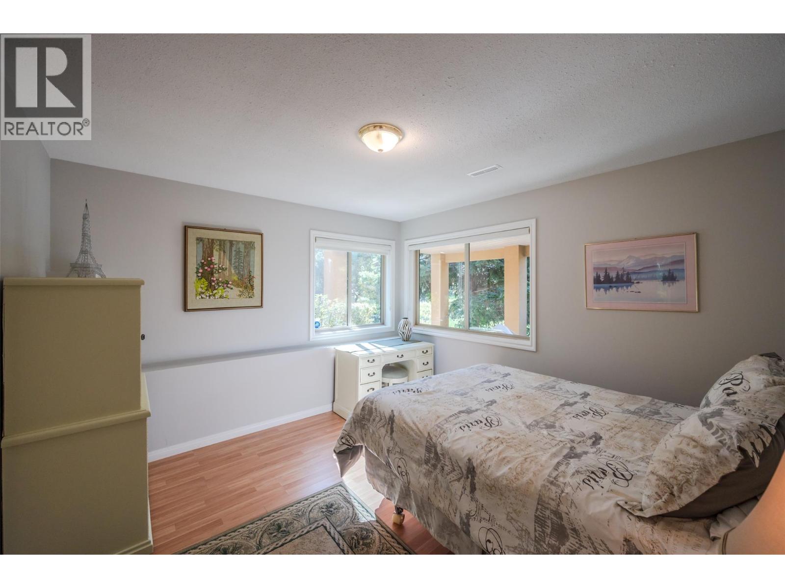 Picture for 3604 LOBELIA  Drive https://www.cirrealty.ca/reb/bc/9/10363869_55.jpg