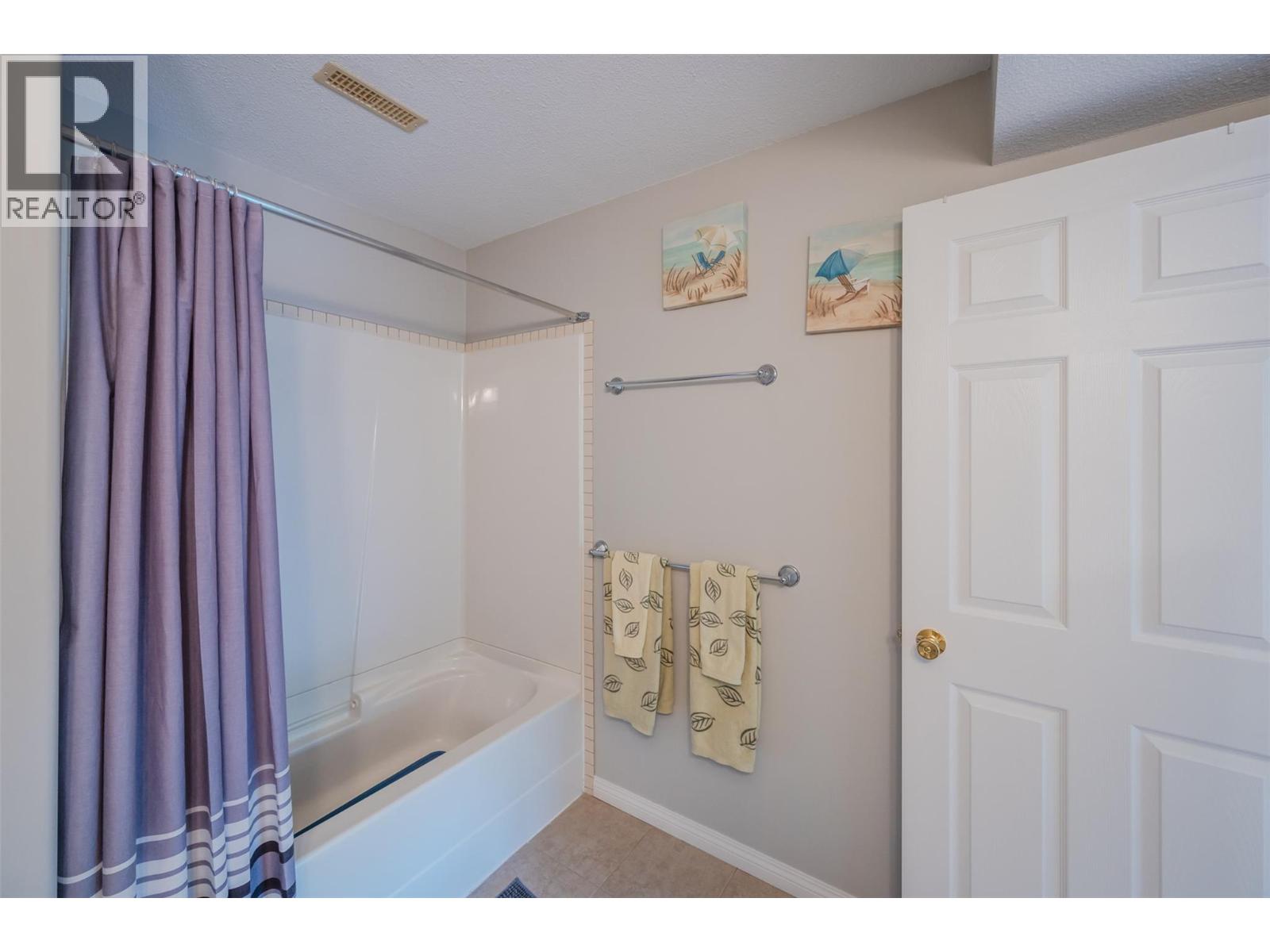 Picture for 3604 LOBELIA  Drive https://www.cirrealty.ca/reb/bc/9/10363869_69.jpg