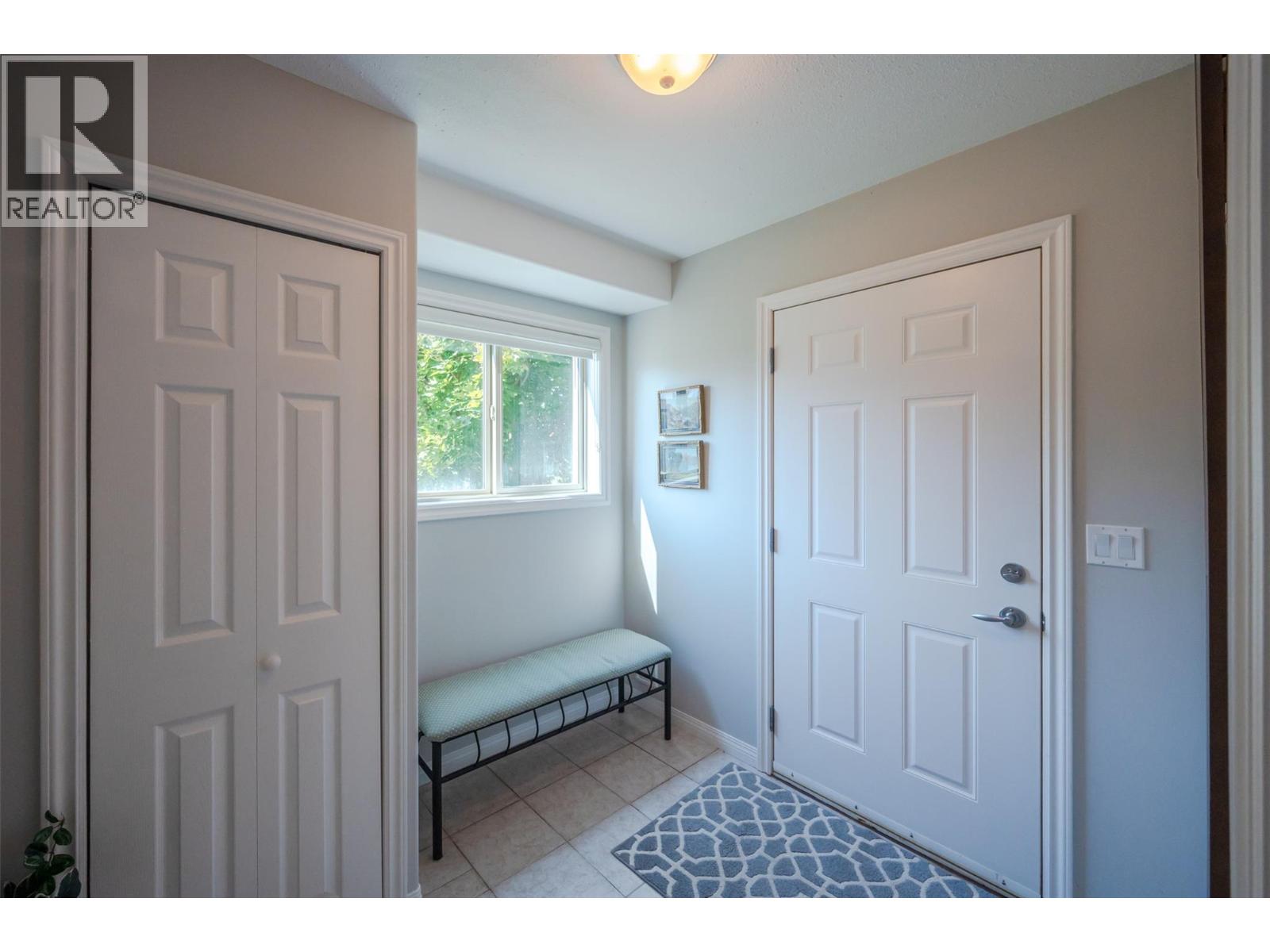 Picture for 3604 LOBELIA  Drive https://www.cirrealty.ca/reb/bc/9/10363869_71.jpg