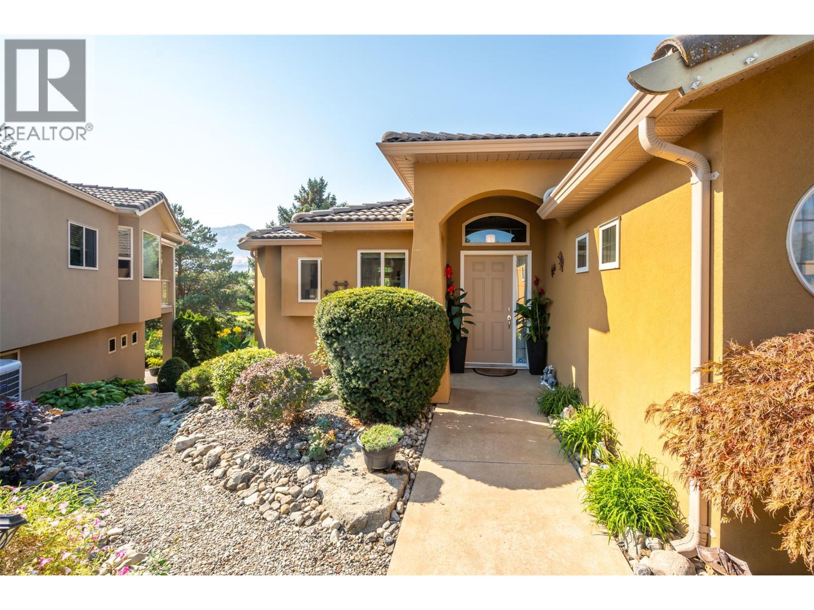 Picture for 3604 LOBELIA  Drive https://www.cirrealty.ca/reb/bc/9/10363869_85.jpg