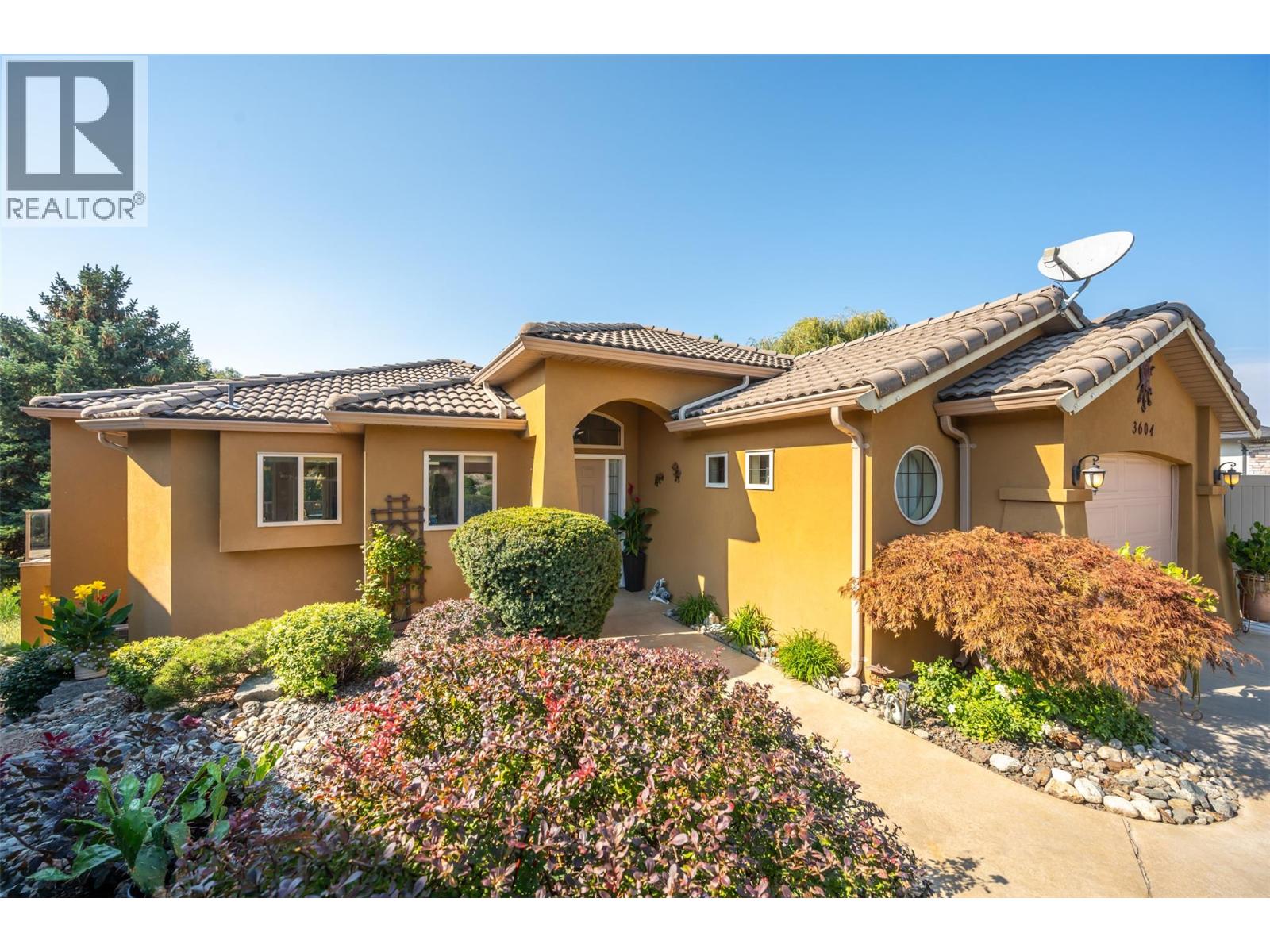 Picture for 3604 LOBELIA  Drive https://www.cirrealty.ca/reb/bc/9/10363869_86.jpg