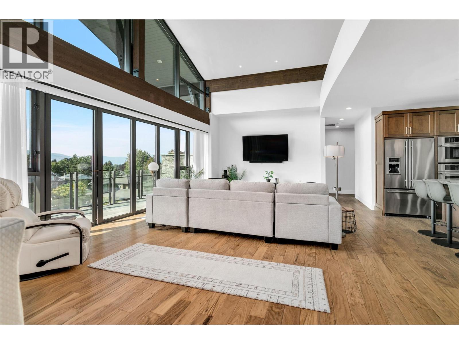 Picture for Unit #407, 580 Sarsons  Road https://www.cirrealty.ca/reb/bc/9/10363889_10.jpg