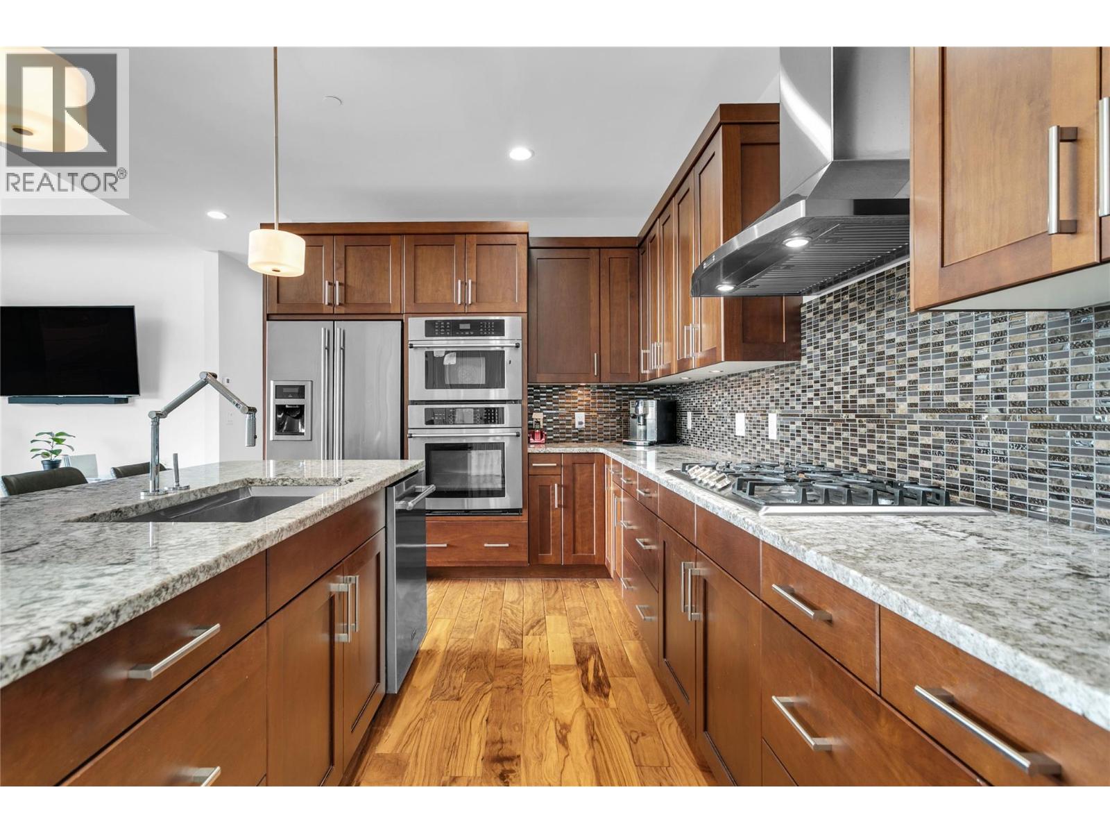 Picture for Unit #407, 580 Sarsons  Road https://www.cirrealty.ca/reb/bc/9/10363889_16.jpg