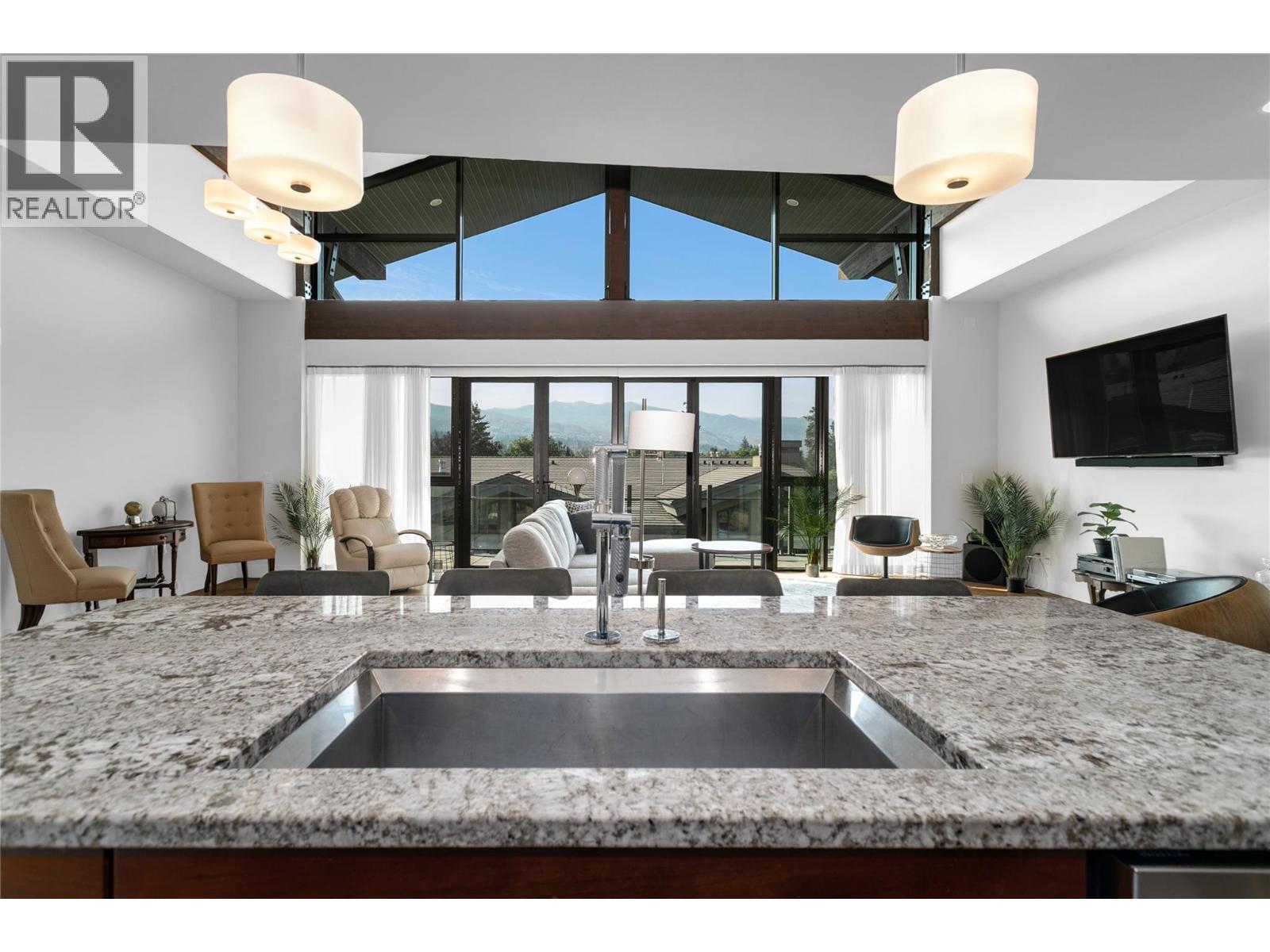 Picture for Unit #407, 580 Sarsons  Road https://www.cirrealty.ca/reb/bc/9/10363889_17.jpg