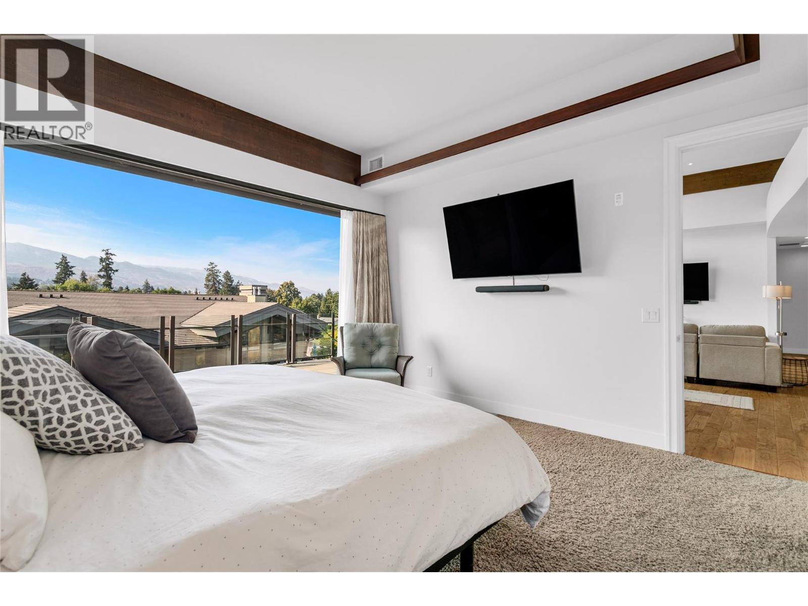 Picture for Unit #407, 580 Sarsons  Road https://www.cirrealty.ca/reb/bc/9/10363889_18.jpg