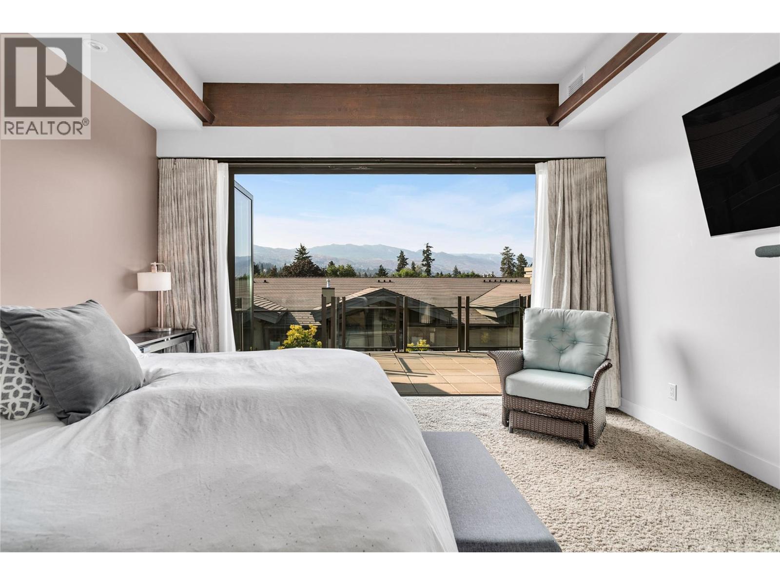 Picture for Unit #407, 580 Sarsons  Road https://www.cirrealty.ca/reb/bc/9/10363889_19.jpg