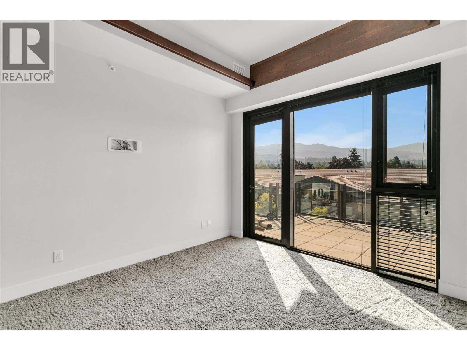 Picture for Unit #407, 580 Sarsons  Road https://www.cirrealty.ca/reb/bc/9/10363889_25.jpg