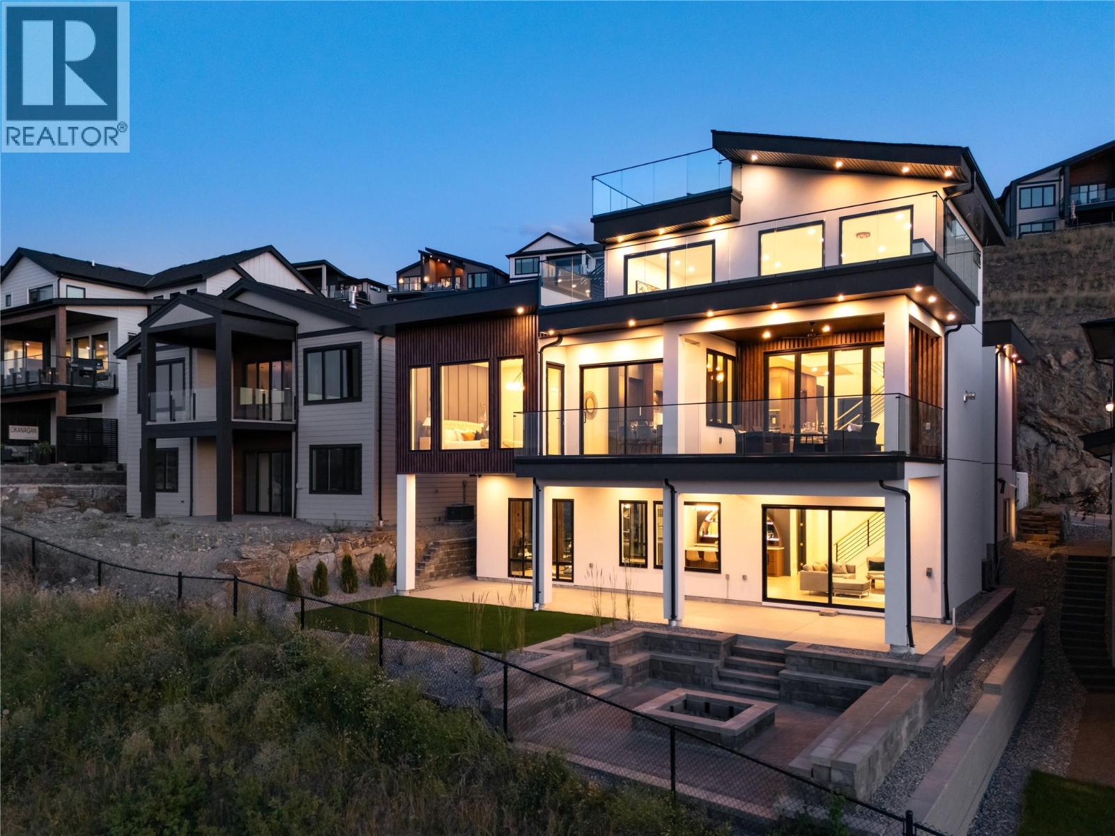 Picture for 1016 EMSLIE  Street https://www.cirrealty.ca/reb/bc/9/10363959_84.jpg