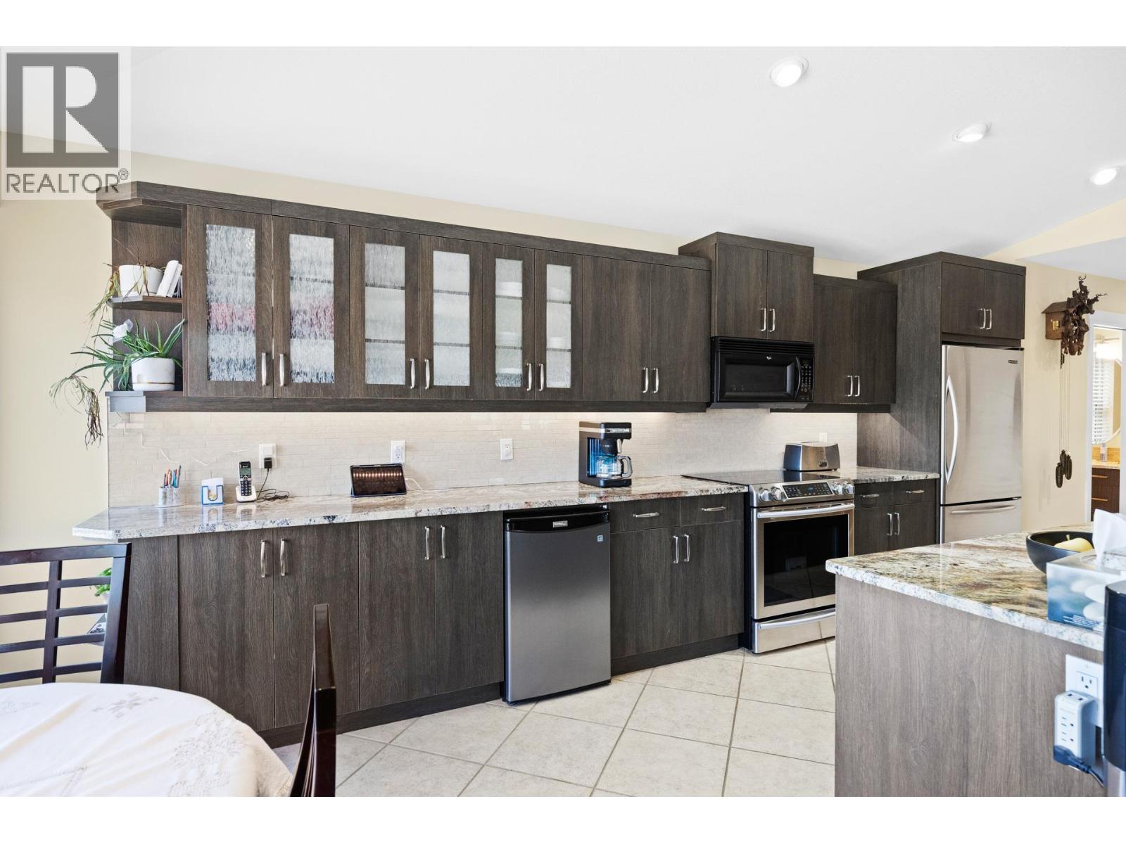 Picture for Unit #201, 2455 Quail Ridge  Boulevard https://www.cirrealty.ca/reb/bc/9/10363989_15.jpg