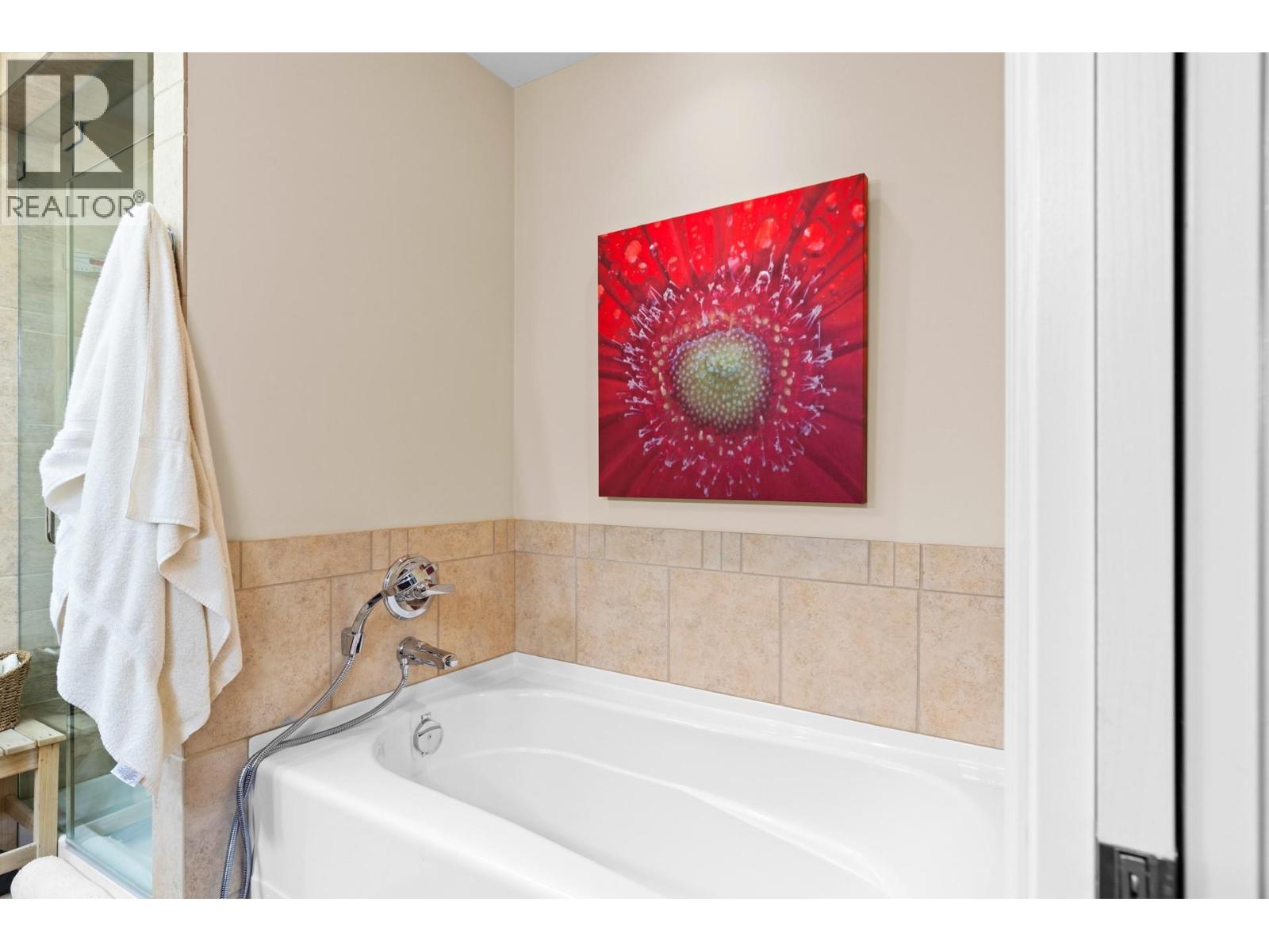 Picture for Unit #201, 2455 Quail Ridge  Boulevard https://www.cirrealty.ca/reb/bc/9/10363989_29.jpg