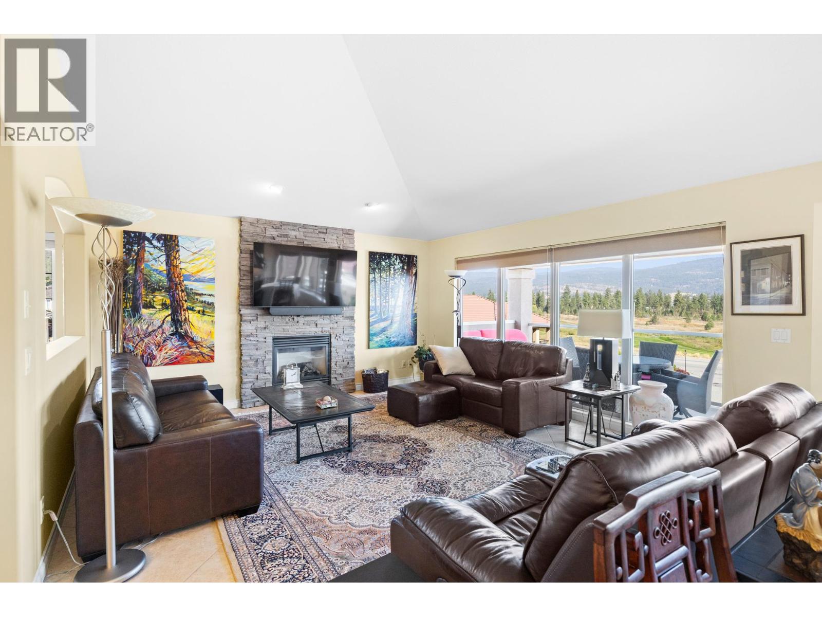 Picture for Unit #201, 2455 Quail Ridge  Boulevard https://www.cirrealty.ca/reb/bc/9/10363989_8.jpg