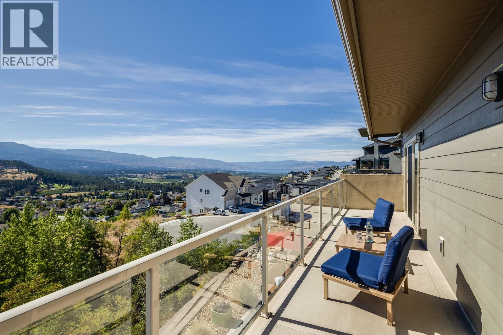 Picture for 1040 Henderson  Drive https://www.cirrealty.ca/reb/bc/9/10364009_27.jpg