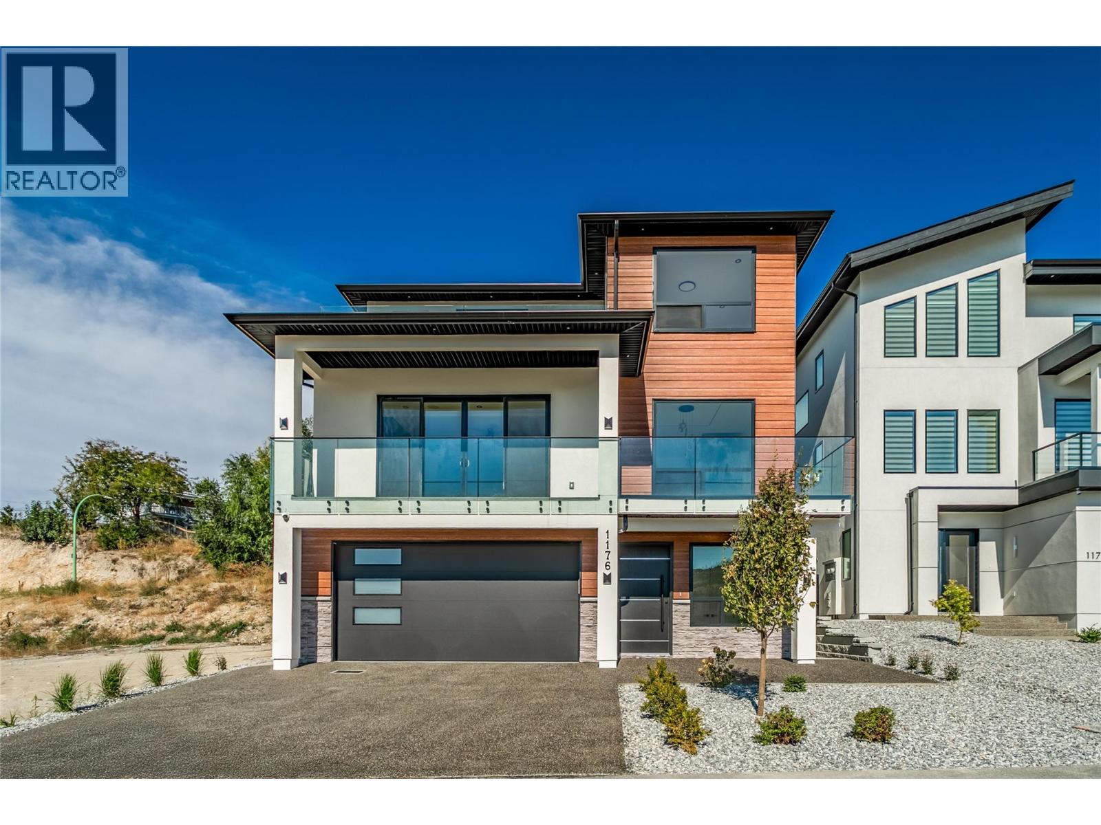 Picture for 1176 Hume  Avenue https://www.cirrealty.ca/reb/bc/9/10364109_2.jpg