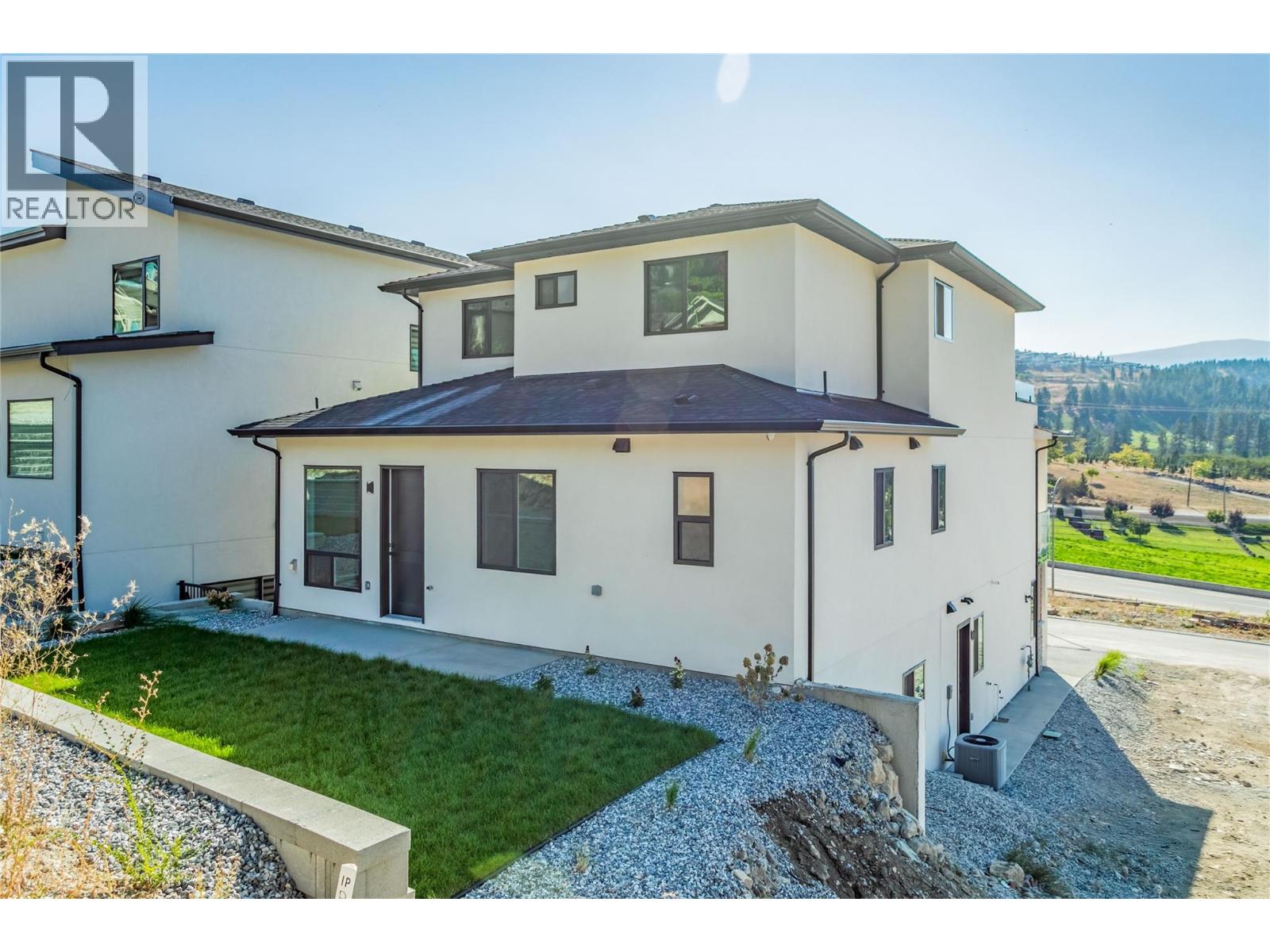 Picture for 1176 Hume  Avenue https://www.cirrealty.ca/reb/bc/9/10364109_56.jpg