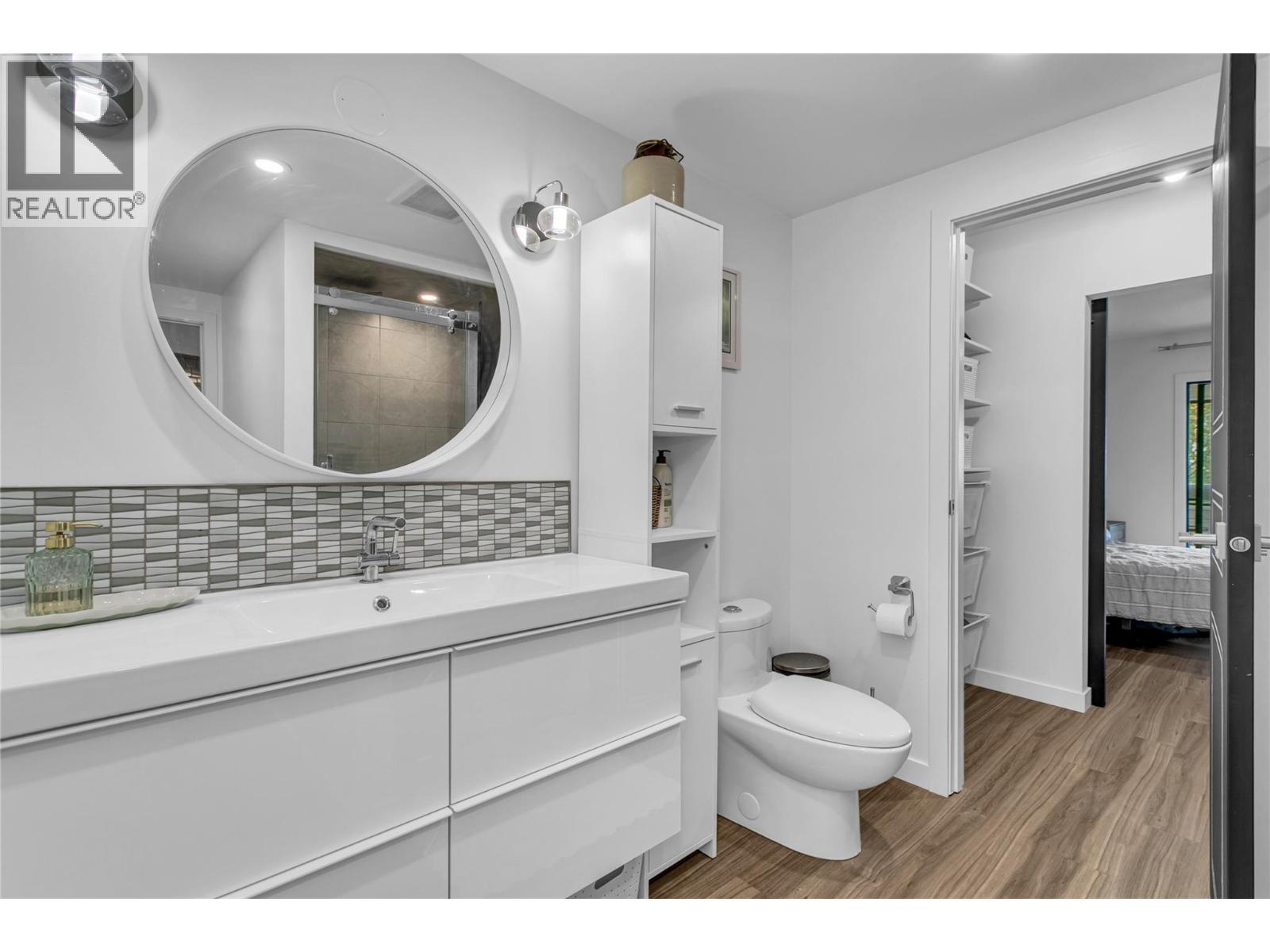 Picture for Unit #110, 1075 Bernard  Avenue https://www.cirrealty.ca/reb/bc/9/10364329_17.jpg