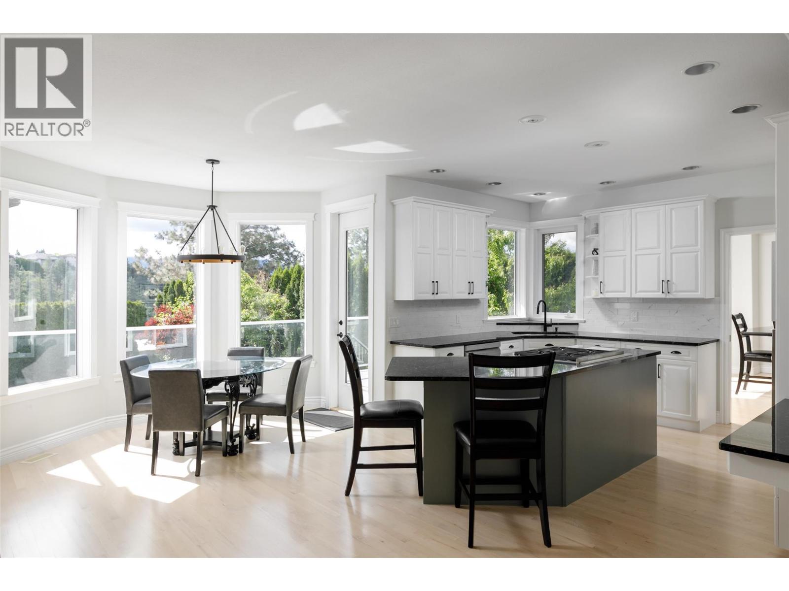 Picture for 2177 Breckenridge  Court https://www.cirrealty.ca/reb/bc/9/10364369_15.jpg