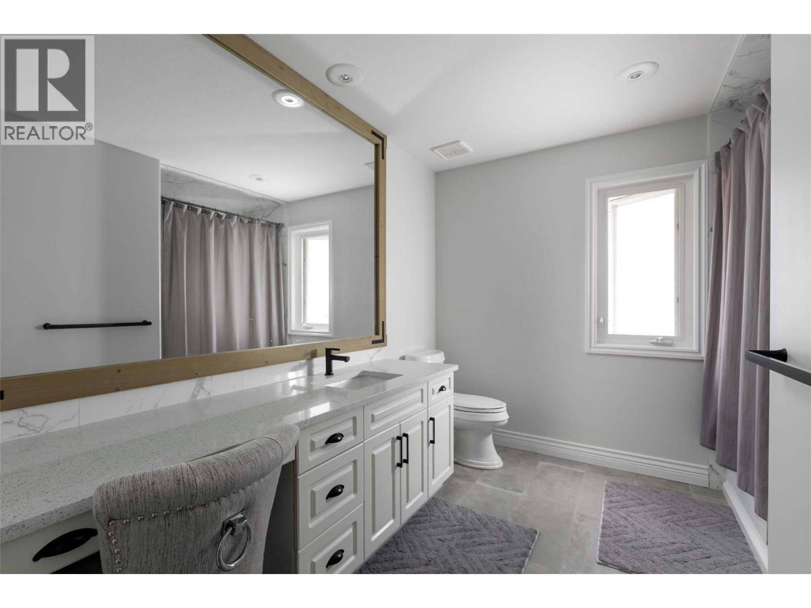 Picture for 2177 Breckenridge  Court https://www.cirrealty.ca/reb/bc/9/10364369_28.jpg