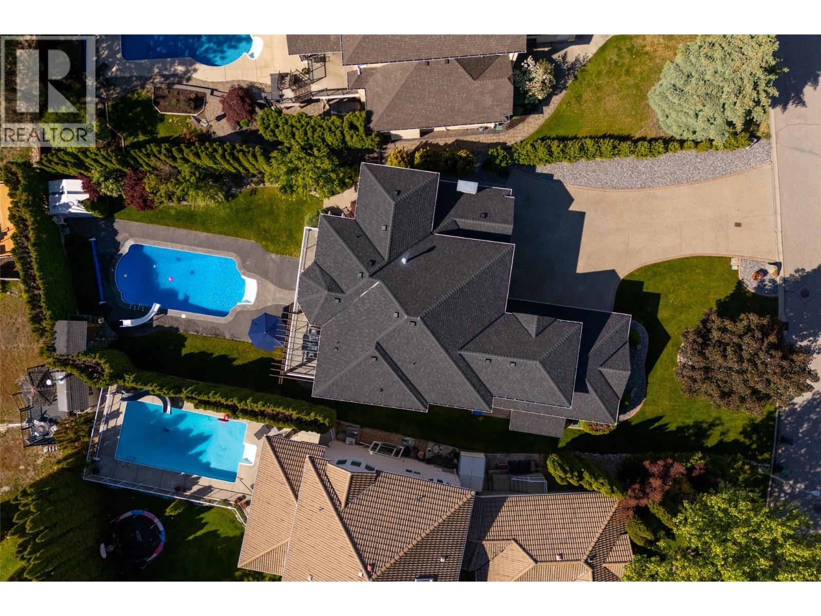 Picture for 2177 Breckenridge  Court https://www.cirrealty.ca/reb/bc/9/10364369_40.jpg