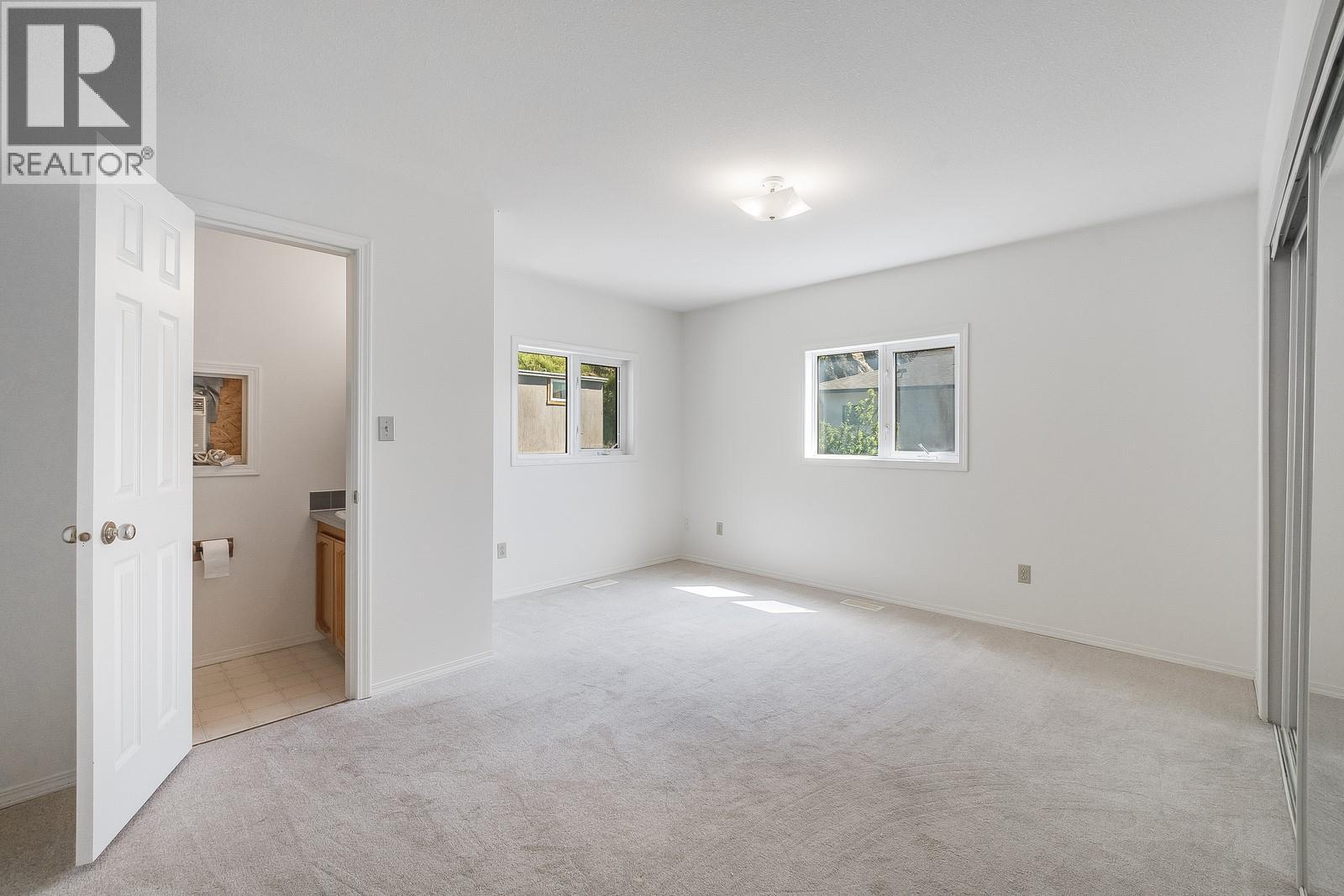 Picture for 457 Poplar Point  Drive https://www.cirrealty.ca/reb/bc/9/10364459_20.jpg