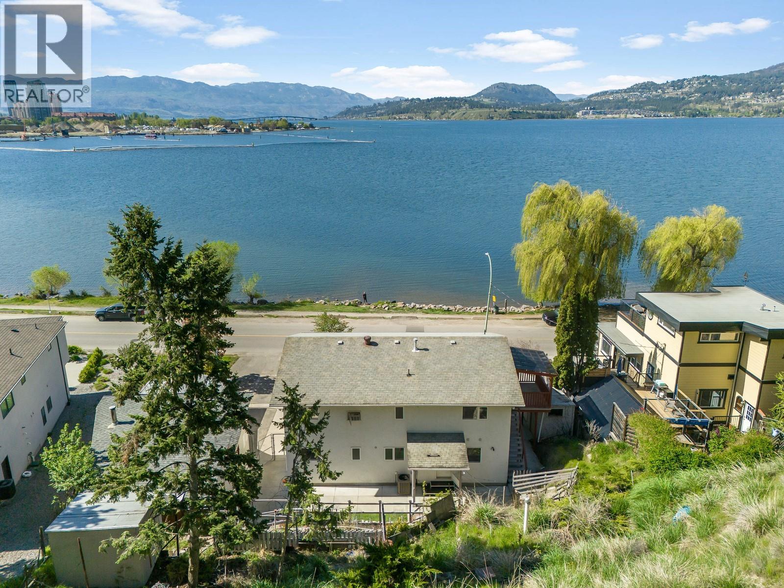 Picture for 457 Poplar Point  Drive https://www.cirrealty.ca/reb/bc/9/10364459_37.jpg