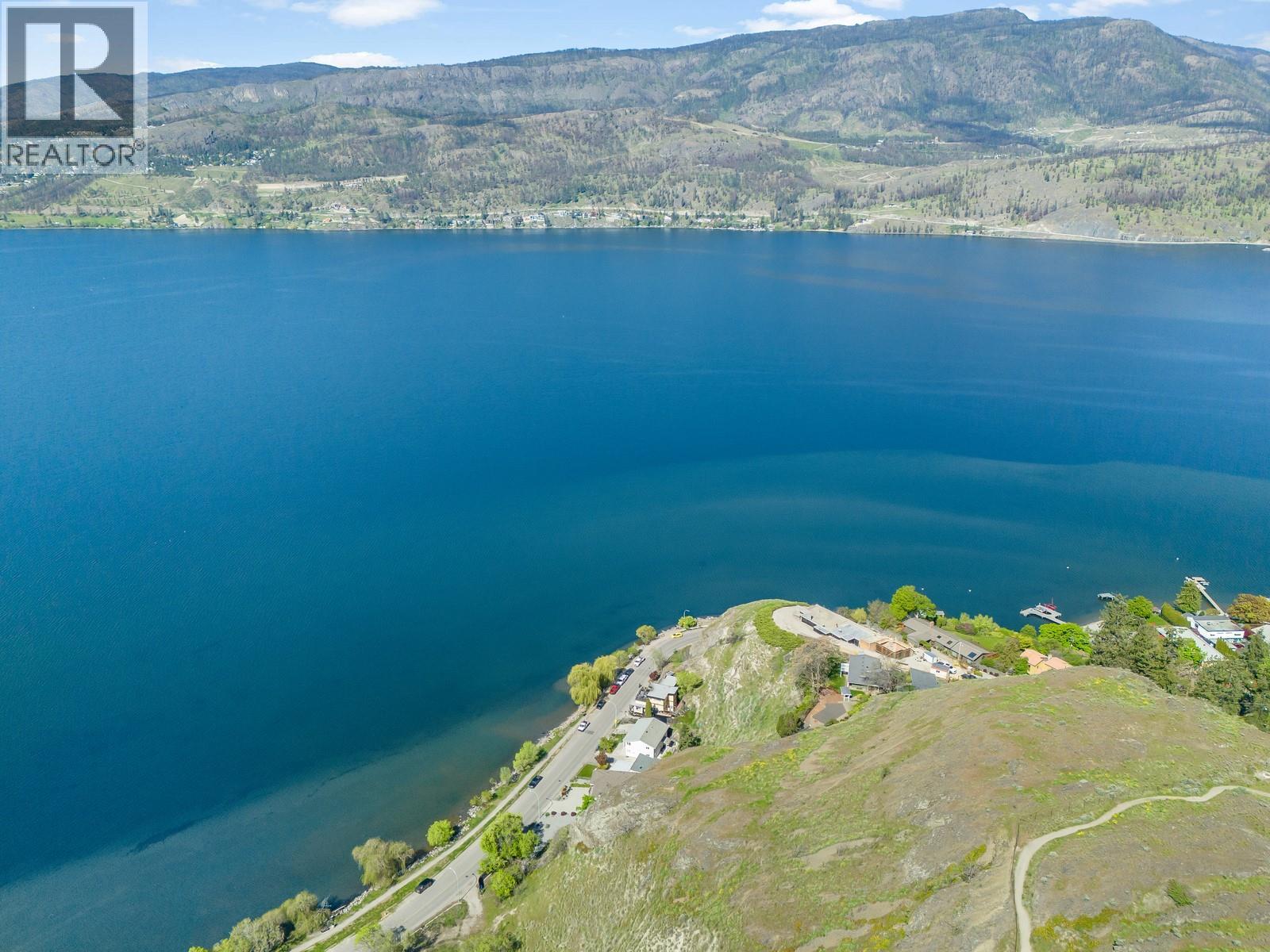 Picture for 457 Poplar Point  Drive https://www.cirrealty.ca/reb/bc/9/10364459_39.jpg