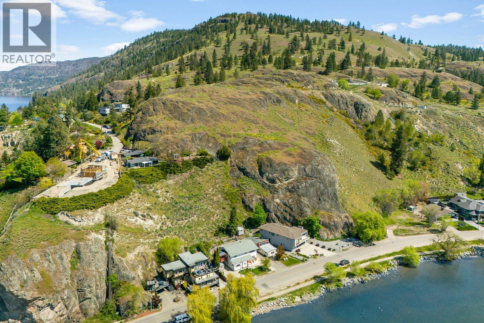 Picture for 457 Poplar Point  Drive https://www.cirrealty.ca/reb/bc/9/10364459_41.jpg