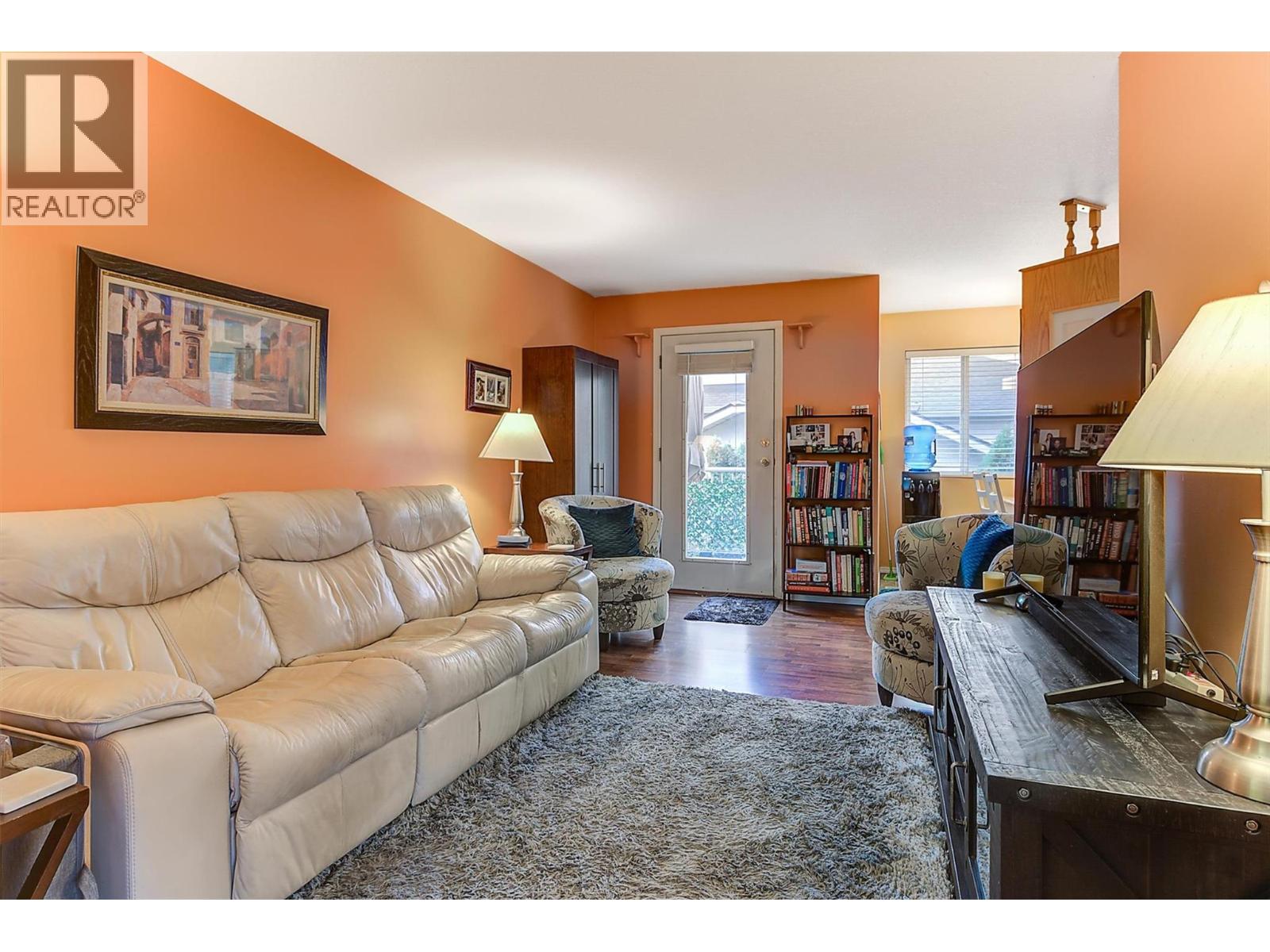 Picture for 213 Drysdale  Boulevard https://www.cirrealty.ca/reb/bc/9/10364539_10.jpg