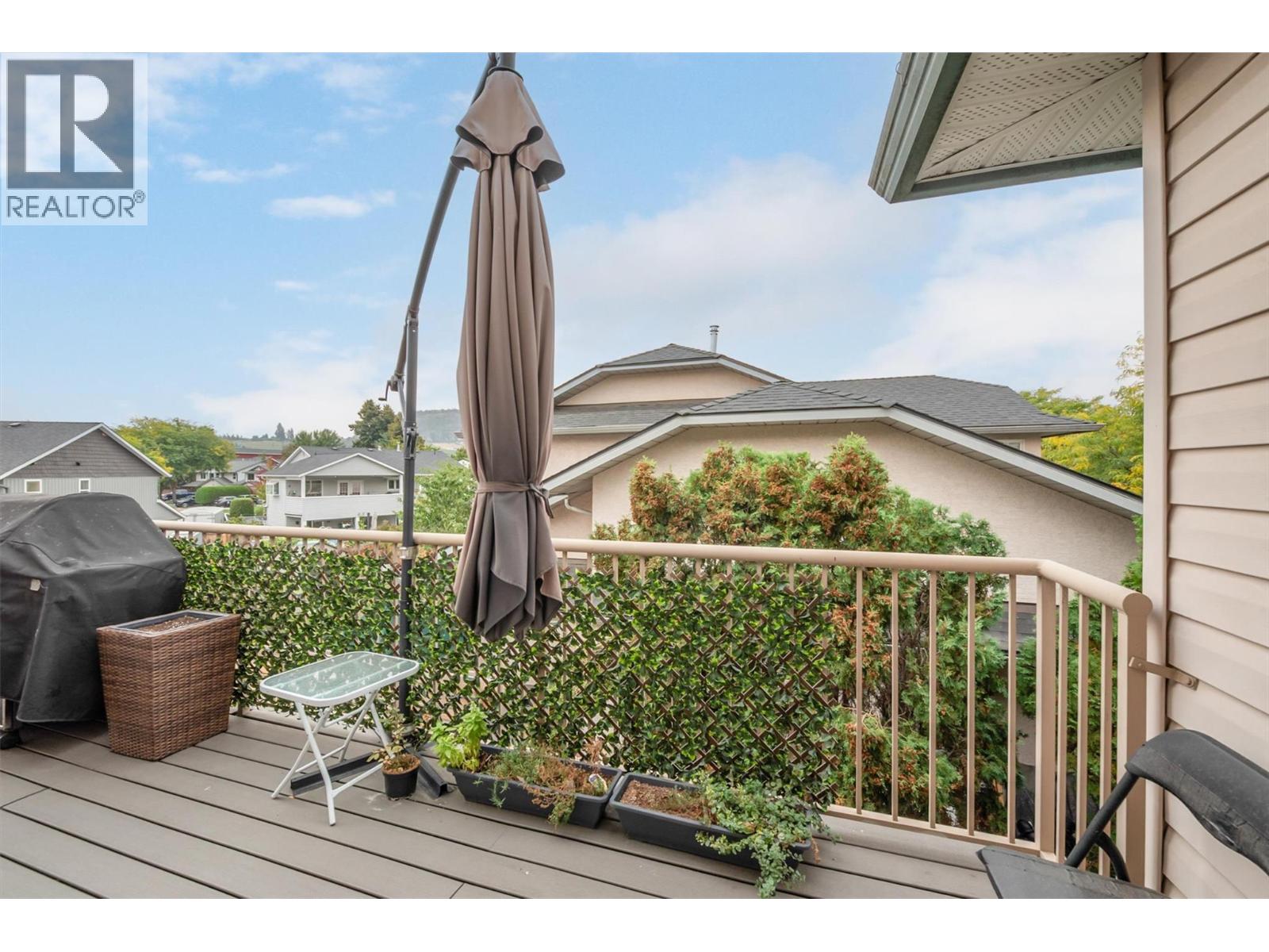 Picture for 213 Drysdale  Boulevard https://www.cirrealty.ca/reb/bc/9/10364539_15.jpg