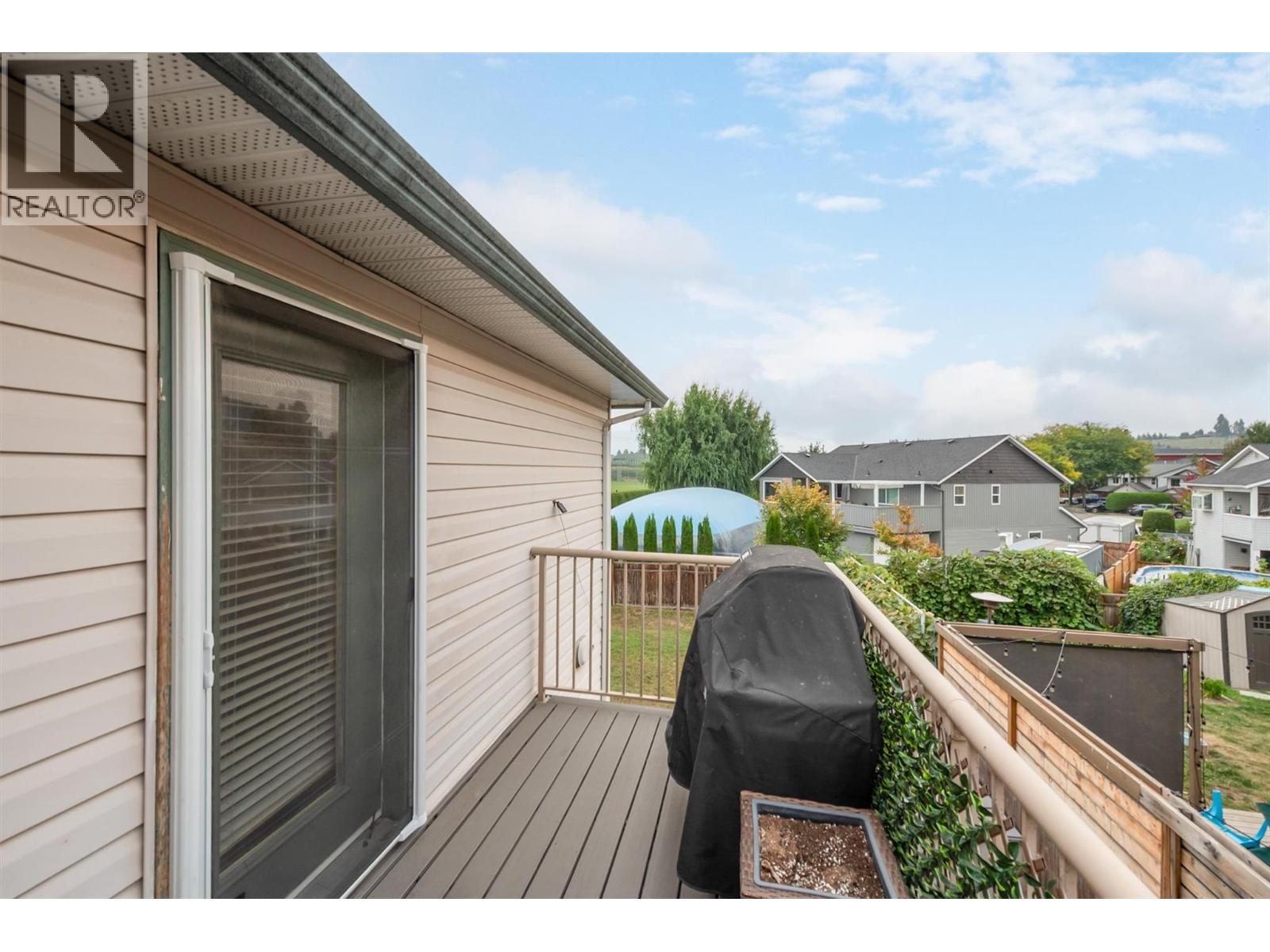 Picture for 213 Drysdale  Boulevard https://www.cirrealty.ca/reb/bc/9/10364539_16.jpg