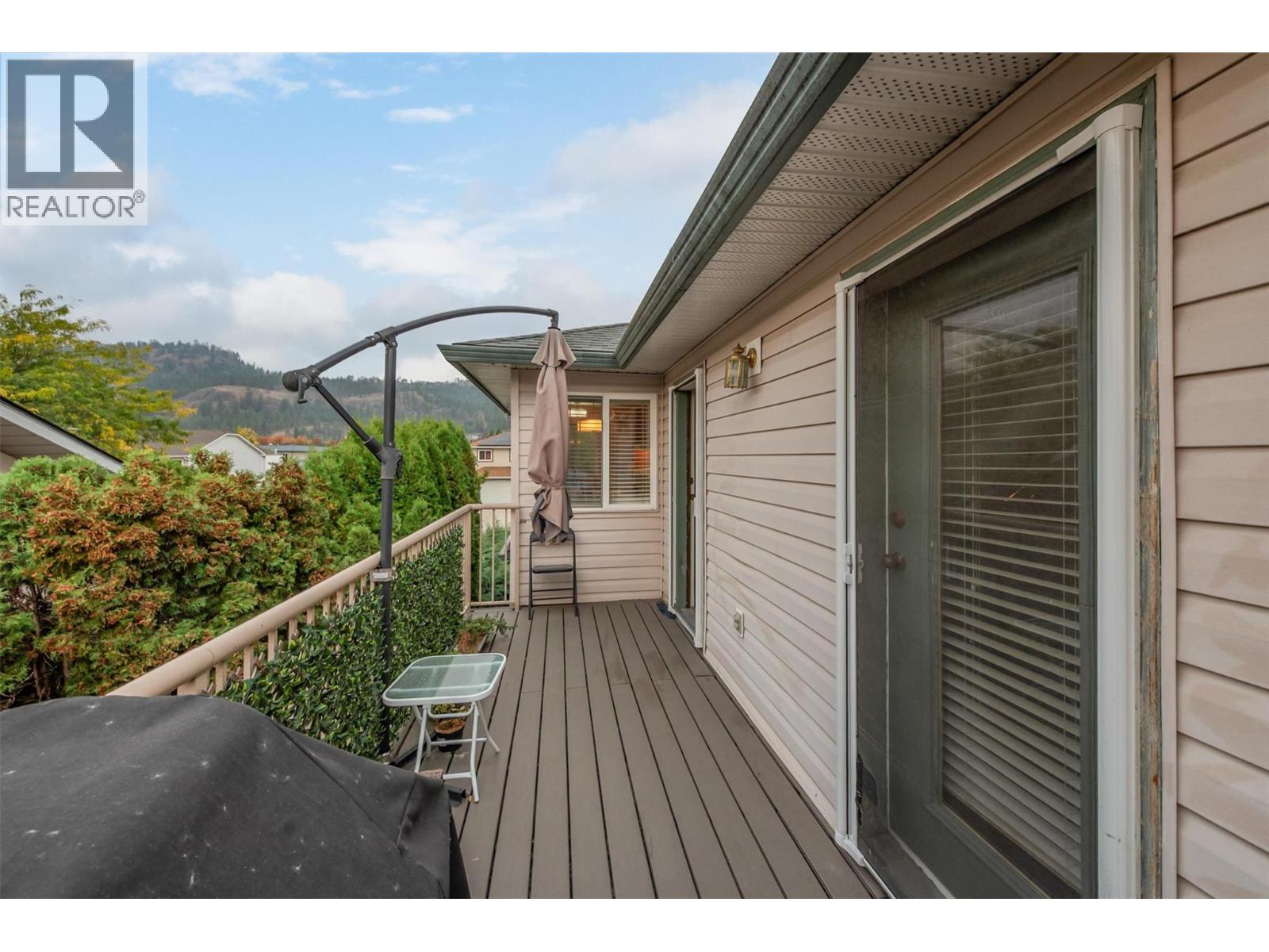 Picture for 213 Drysdale  Boulevard https://www.cirrealty.ca/reb/bc/9/10364539_17.jpg