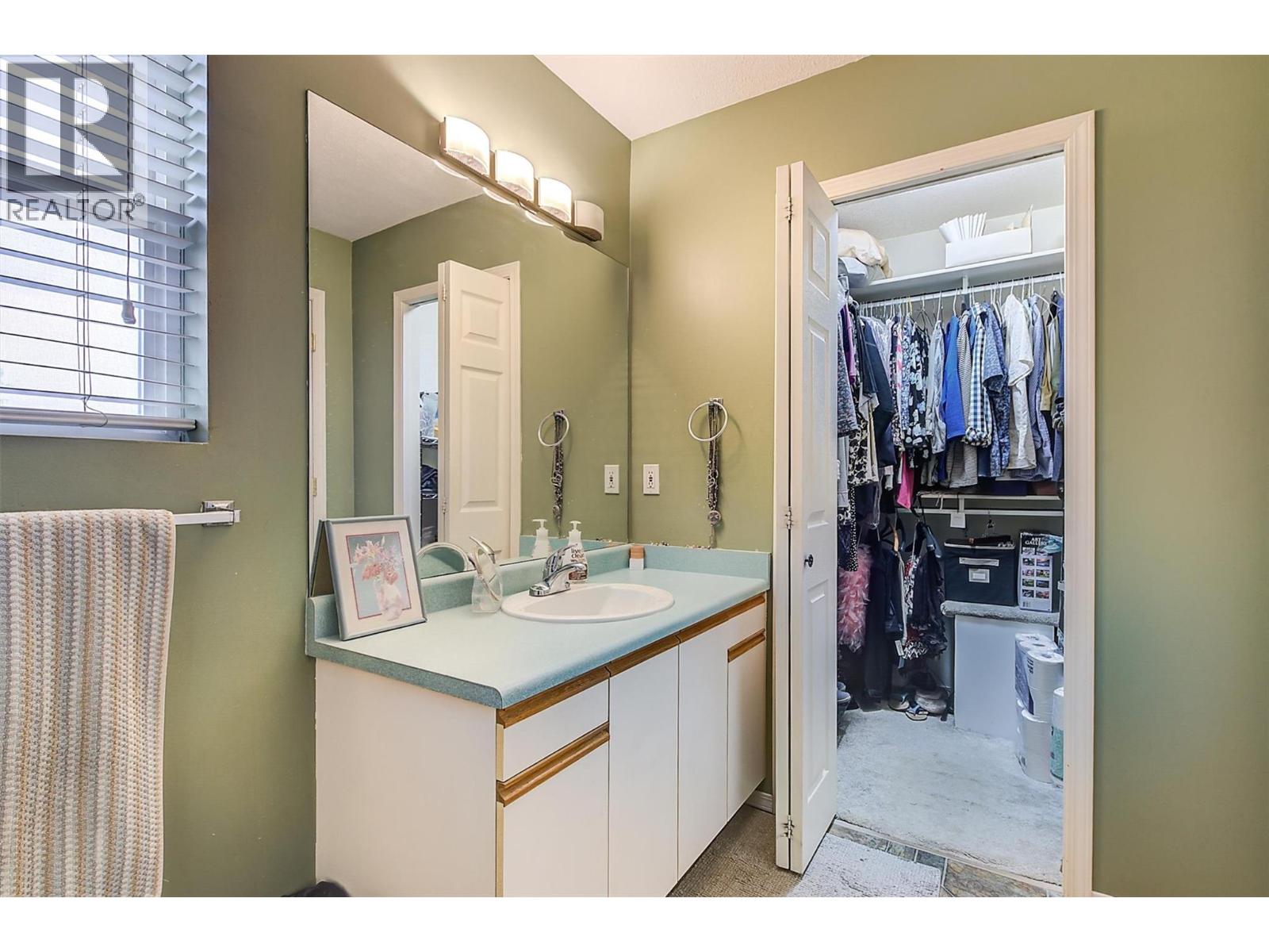 Picture for 213 Drysdale  Boulevard https://www.cirrealty.ca/reb/bc/9/10364539_20.jpg