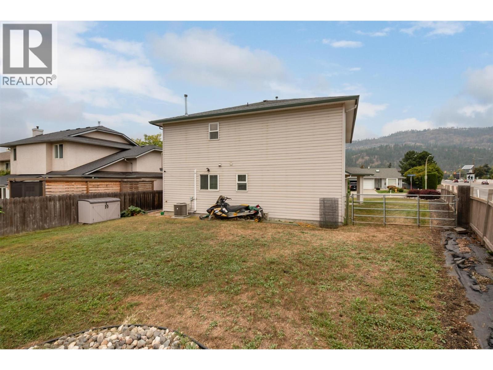 Picture for 213 Drysdale  Boulevard https://www.cirrealty.ca/reb/bc/9/10364539_35.jpg