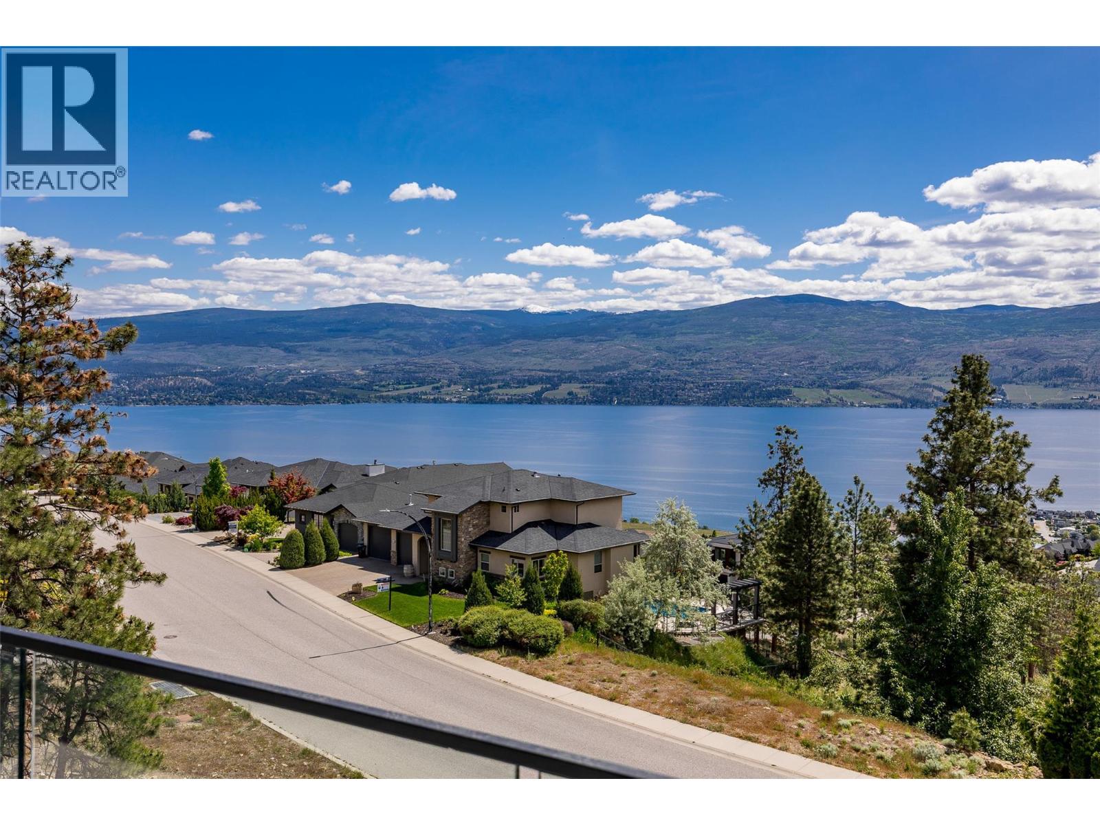 Picture for 1435 Vineyard  Drive https://www.cirrealty.ca/reb/bc/9/10364919_32.jpg