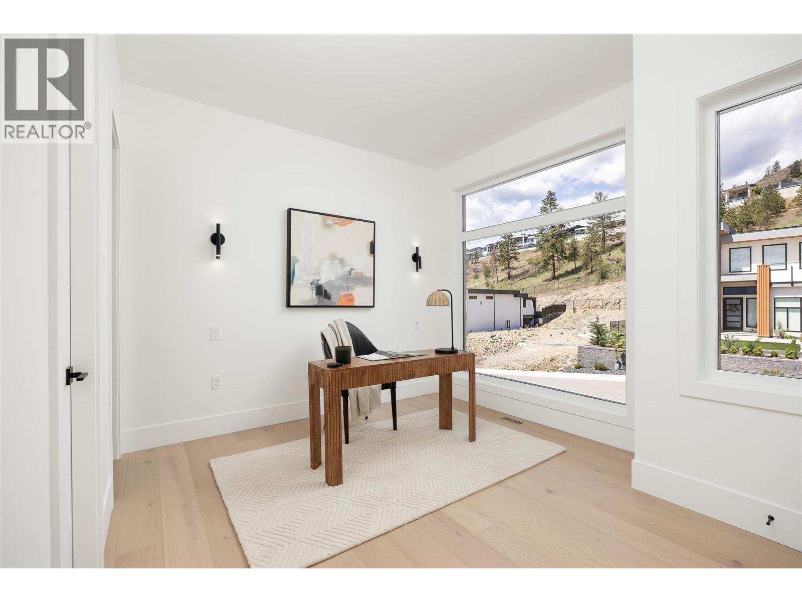 Picture for 1435 Vineyard  Drive https://www.cirrealty.ca/reb/bc/9/10364919_46.jpg