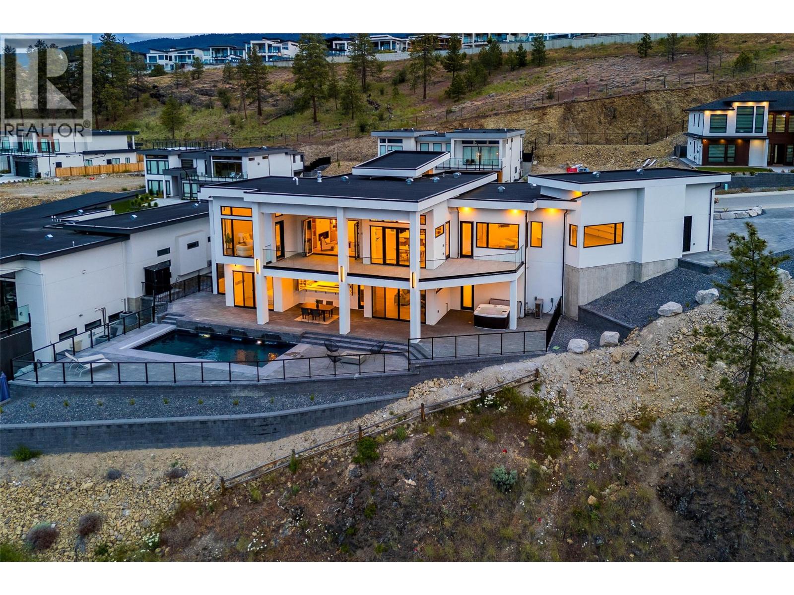 Picture for 1435 Vineyard  Drive https://www.cirrealty.ca/reb/bc/9/10364919_7.jpg