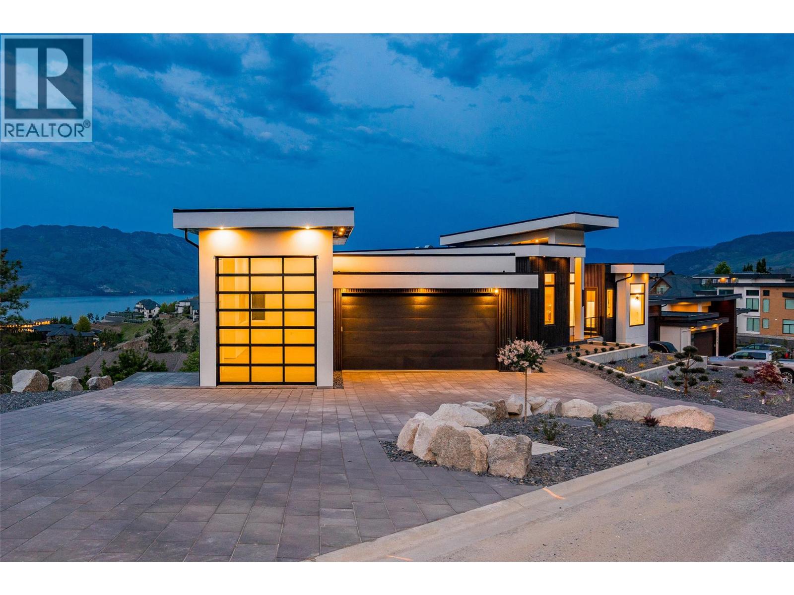 Picture for 1435 Vineyard  Drive https://www.cirrealty.ca/reb/bc/9/10364919_76.jpg