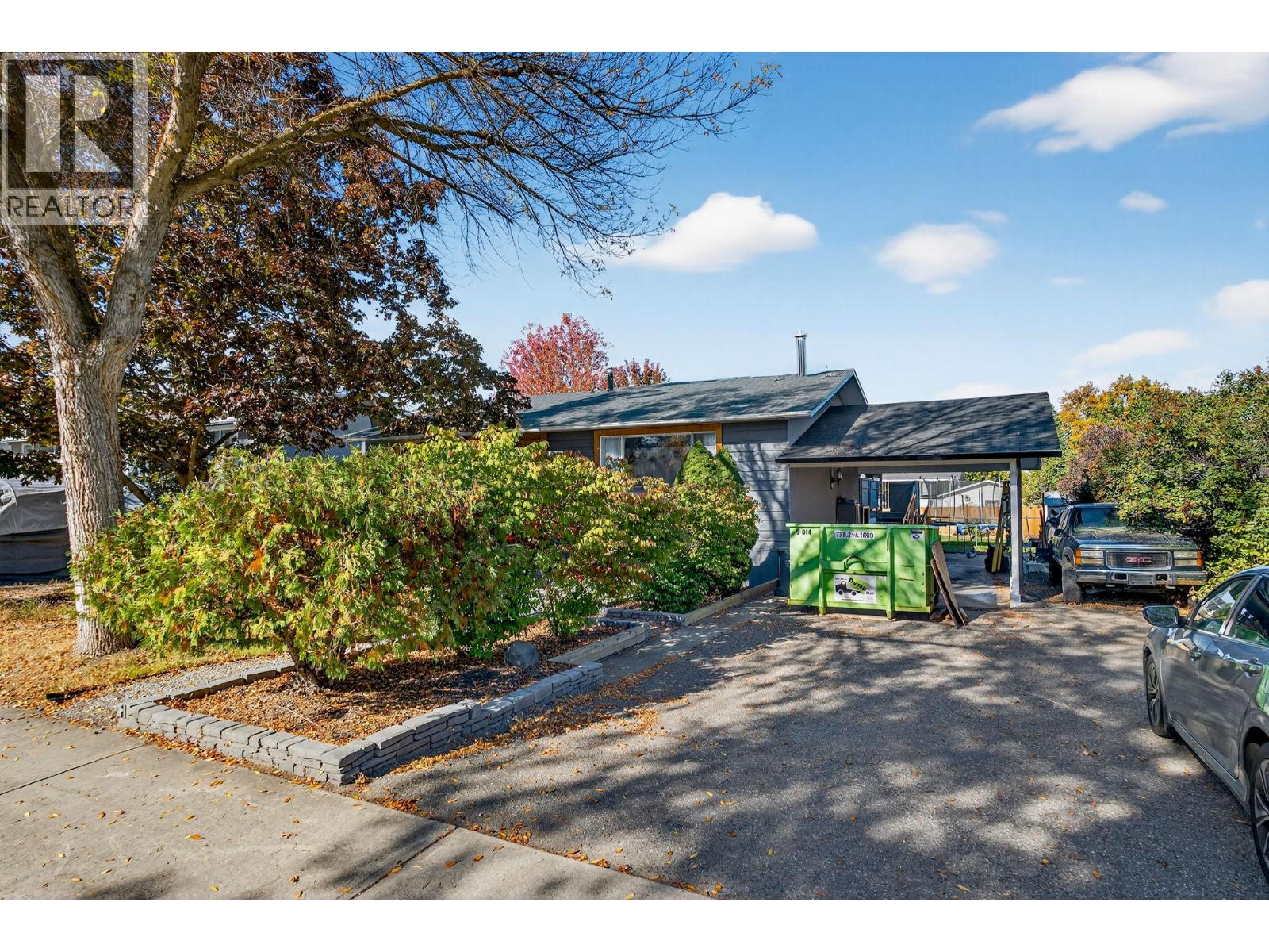 Picture for 250 Benchview  Road https://www.cirrealty.ca/reb/bc/9/10365219_3.jpg