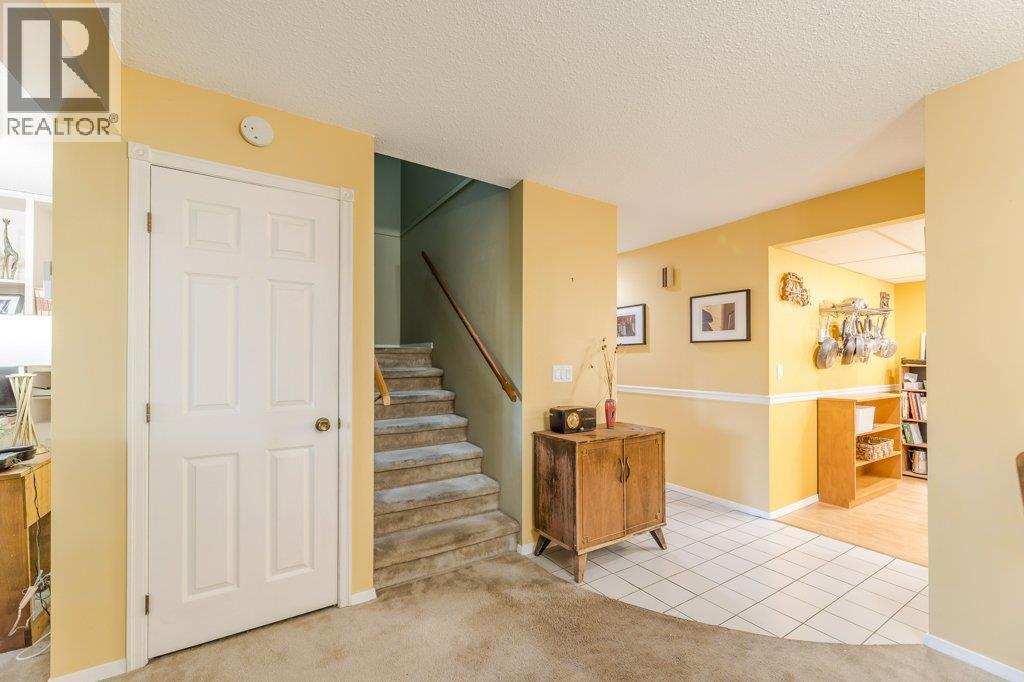 Picture for Unit #10, 1950 Burtch  Road https://www.cirrealty.ca/reb/bc/9/10365239_16.jpg
