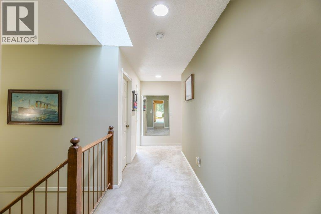 Picture for Unit #10, 1950 Burtch  Road https://www.cirrealty.ca/reb/bc/9/10365239_36.jpg