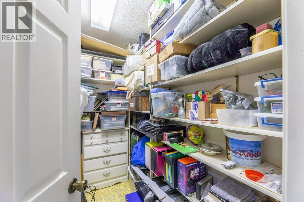 Picture for Unit #10, 1950 Burtch  Road https://www.cirrealty.ca/reb/bc/9/10365239_39.jpg