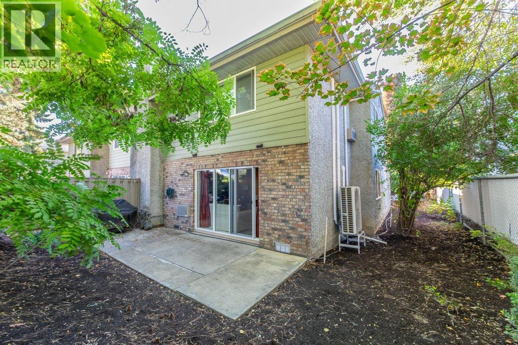 Picture for Unit #10, 1950 Burtch  Road https://www.cirrealty.ca/reb/bc/9/10365239_40.jpg