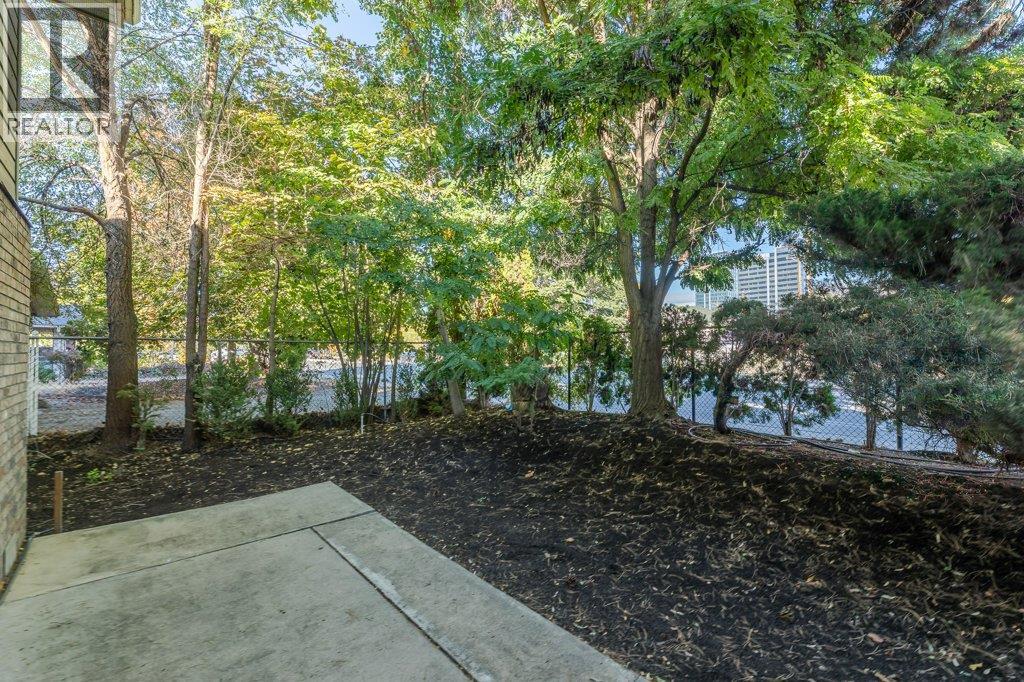 Picture for Unit #10, 1950 Burtch  Road https://www.cirrealty.ca/reb/bc/9/10365239_42.jpg