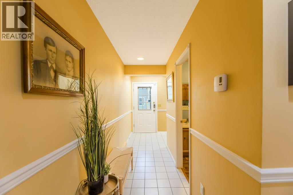 Picture for Unit #10, 1950 Burtch  Road https://www.cirrealty.ca/reb/bc/9/10365239_7.jpg